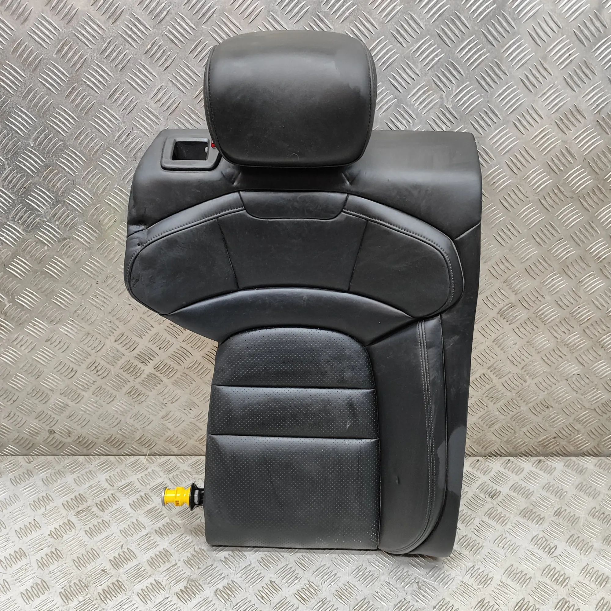 Porsche Taycan Rear seat