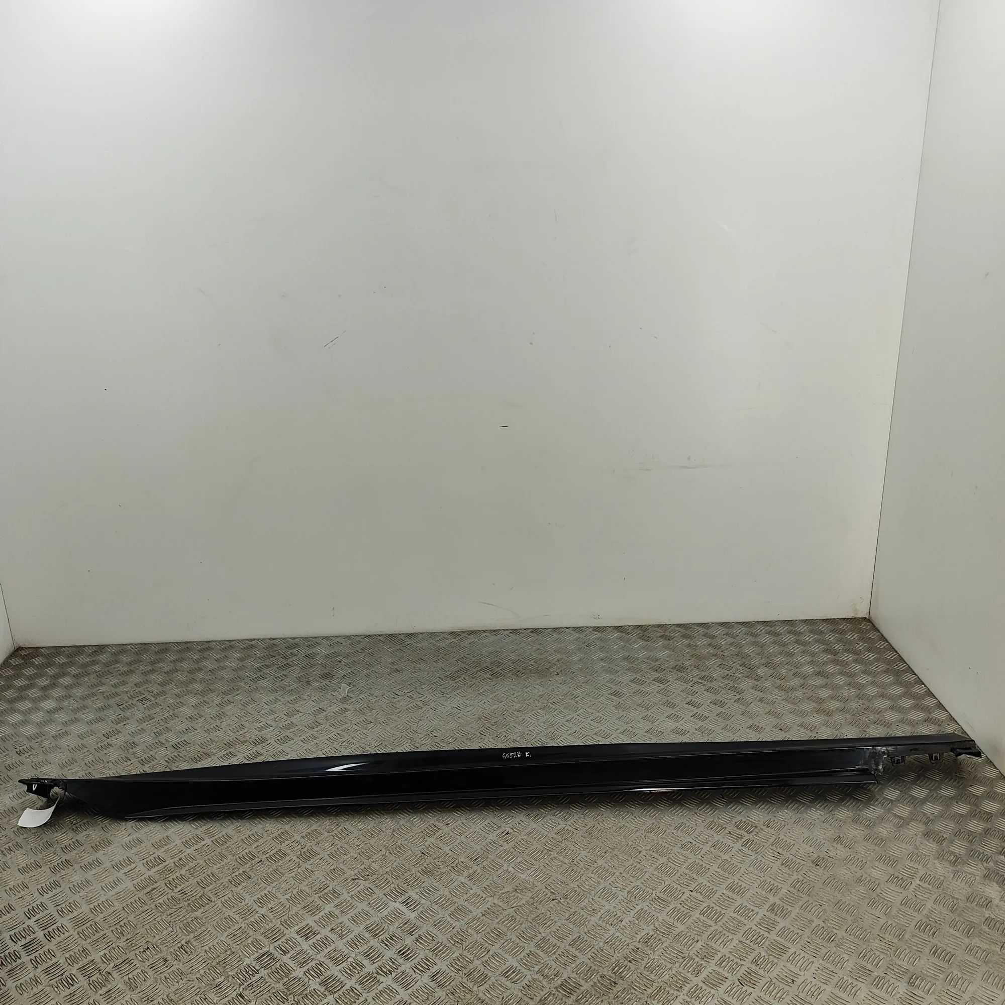 BMW 6 GT (G32) Left Side Plastic Sideskirt Cover