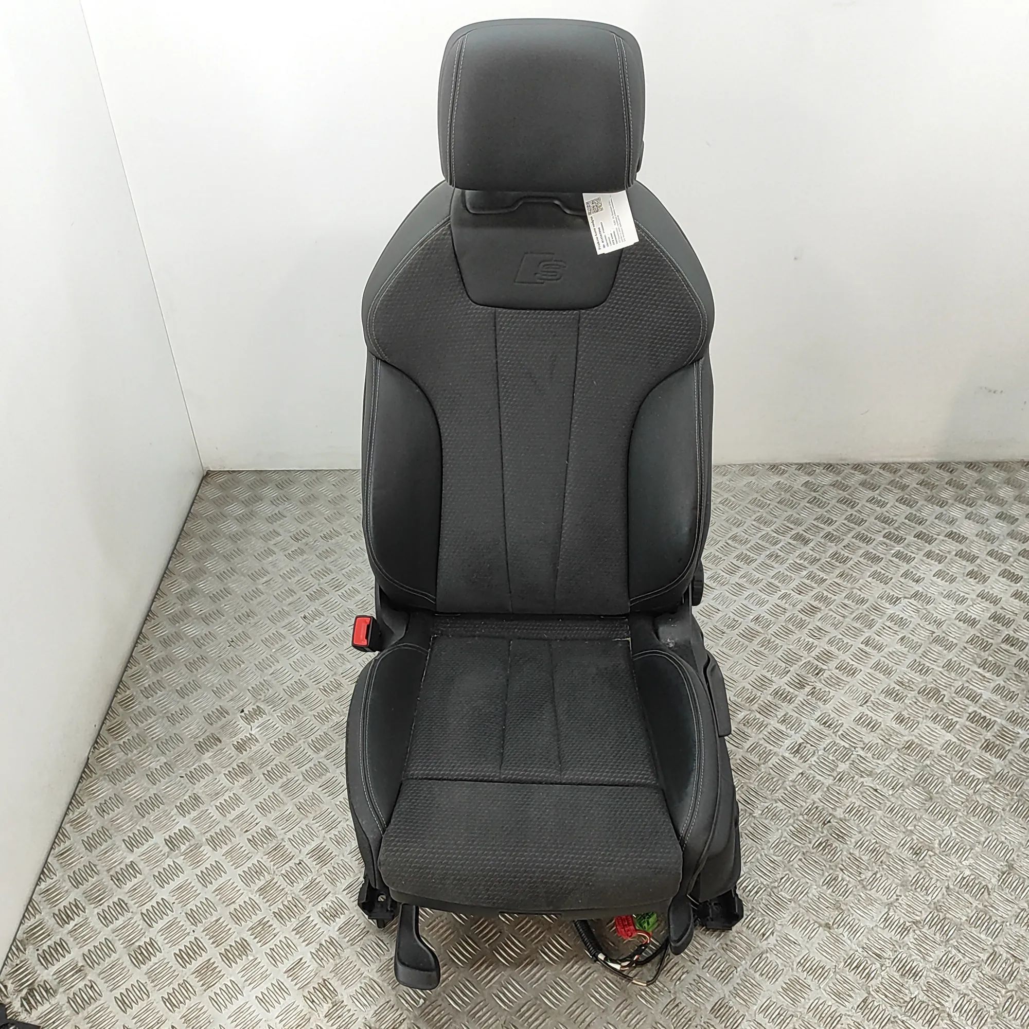 Audi A5 (B10) Front Left Seat Front left seat — AUDI A5 (Sportback F5A) (2016...