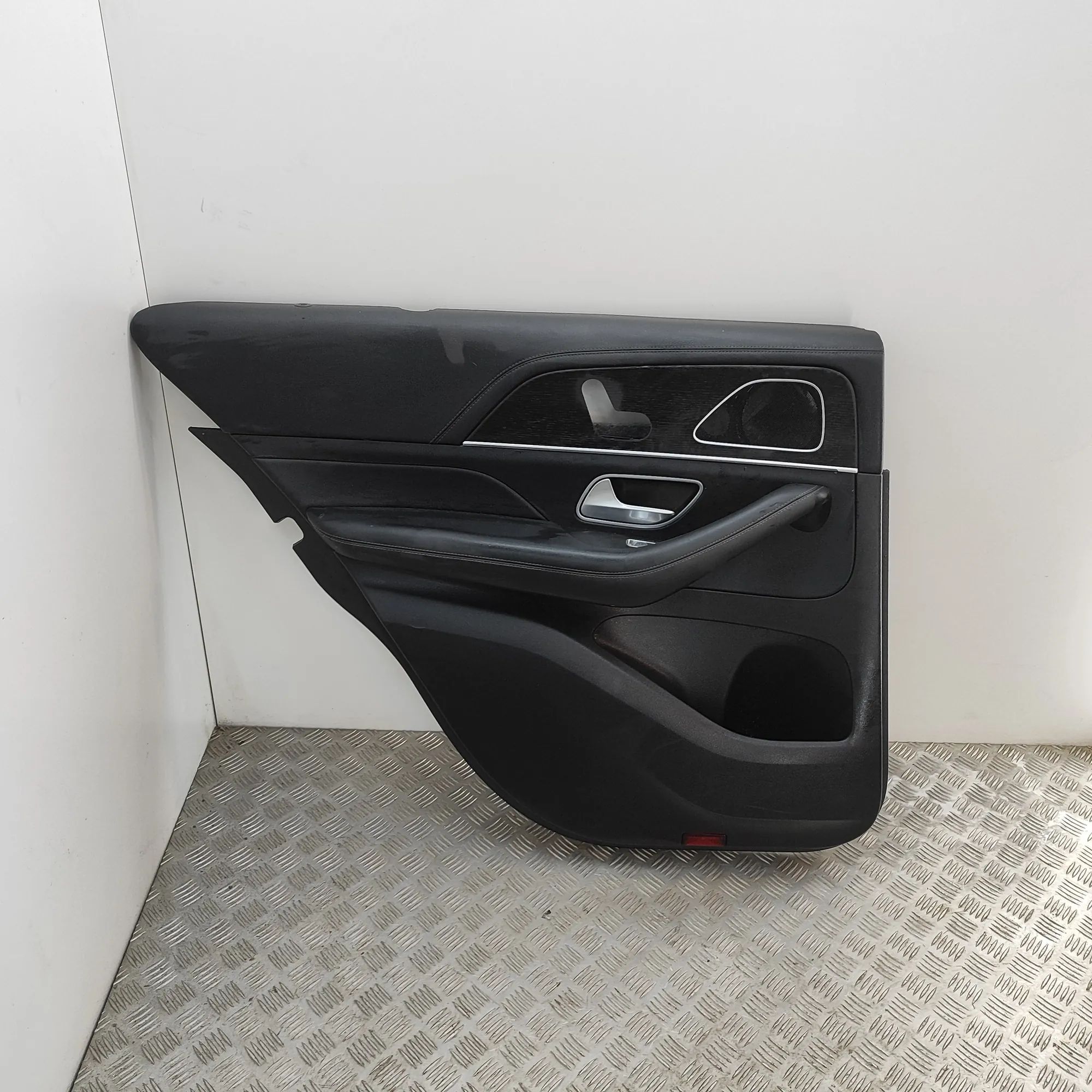 Mercedes-Benz GLE (W167) Rear Left Door Panel Rear Left Door Panel — MERCEDES BENZ GLE (W167)...