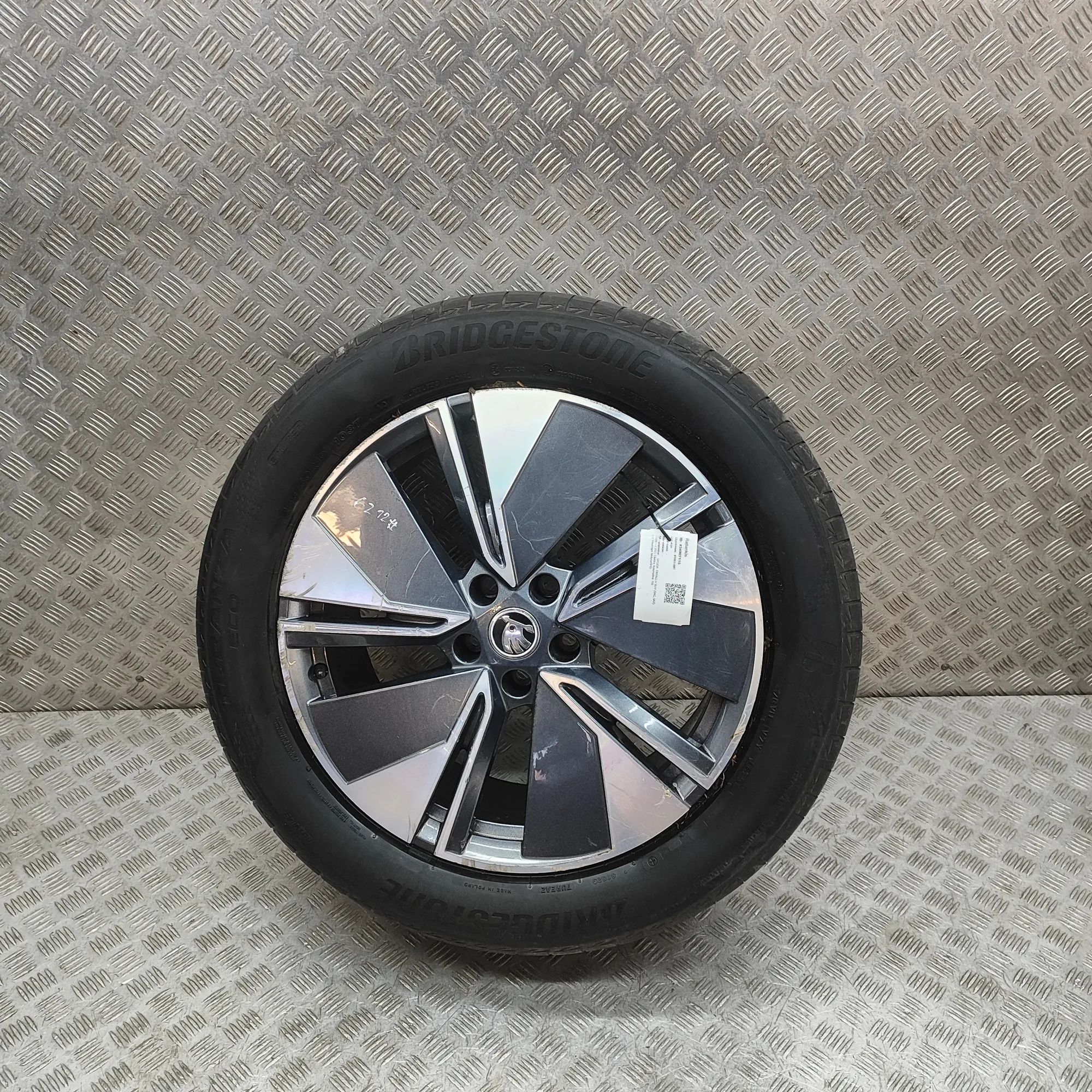 Skoda Enyaq Alloy Wheel Alloy wheel — SKODA ENYAQ (iV SUV 5AC, 5AZ) (20...