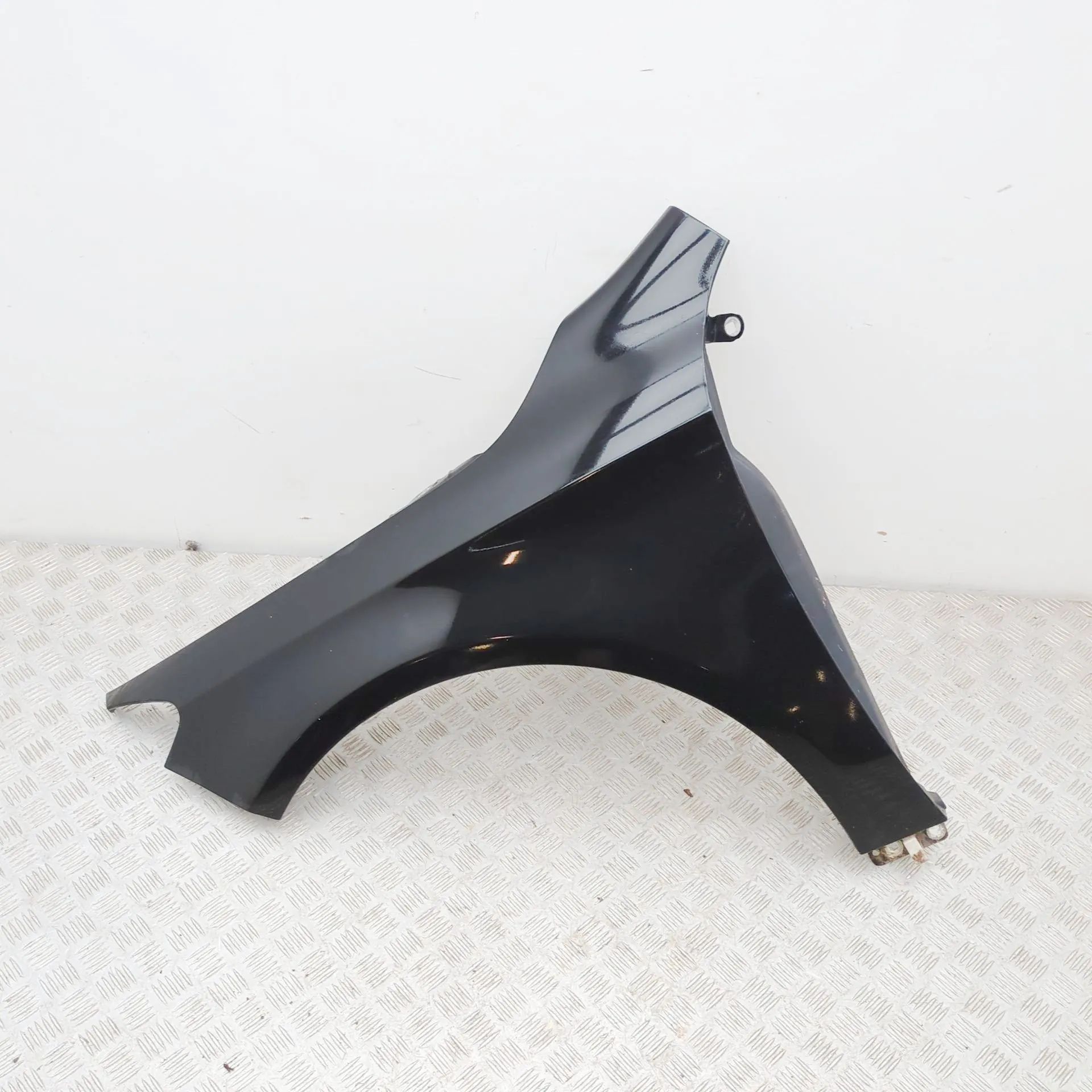 Mercedes-Benz CLA (C117) Front Left Fender Front Left Fender — MERCEDES BENZ CLA (Coupe C1...