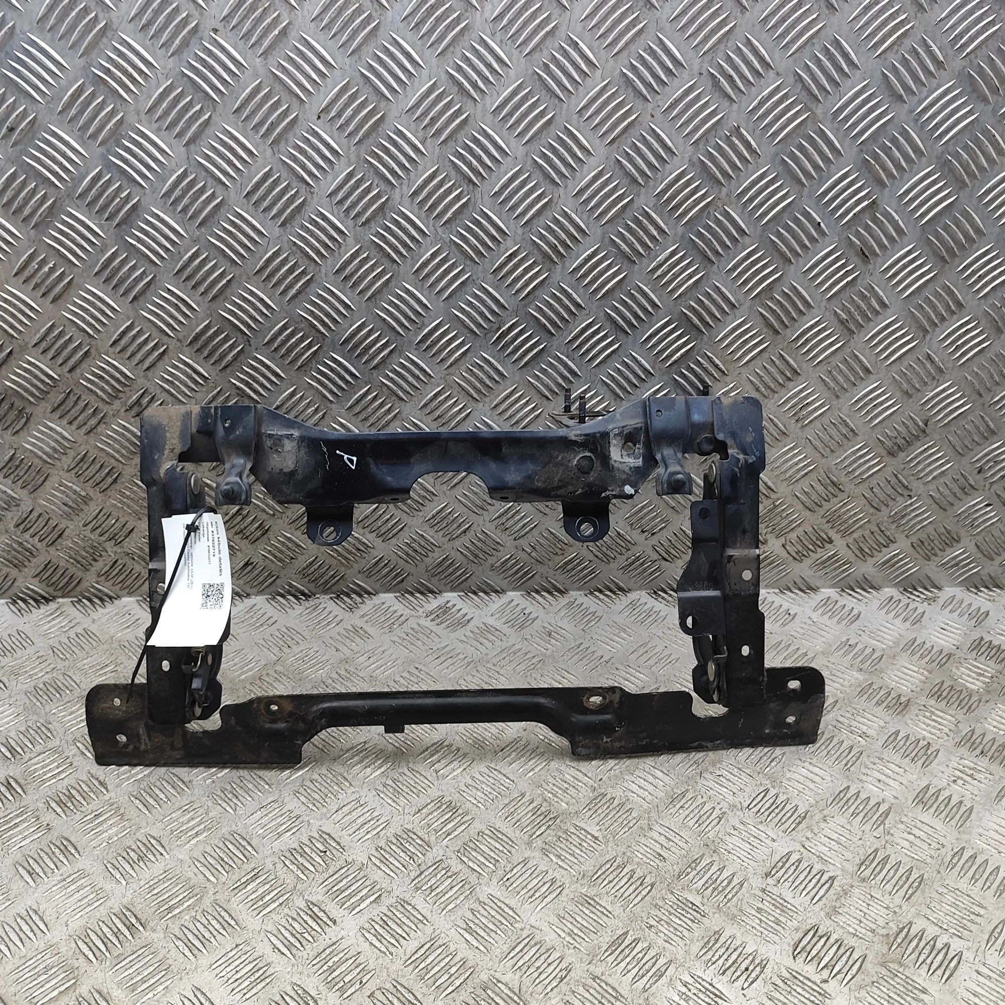 Nissan Leaf Bracket Bracket — NISSAN LEAF (ZE1) (2017-...) — 65701-...
