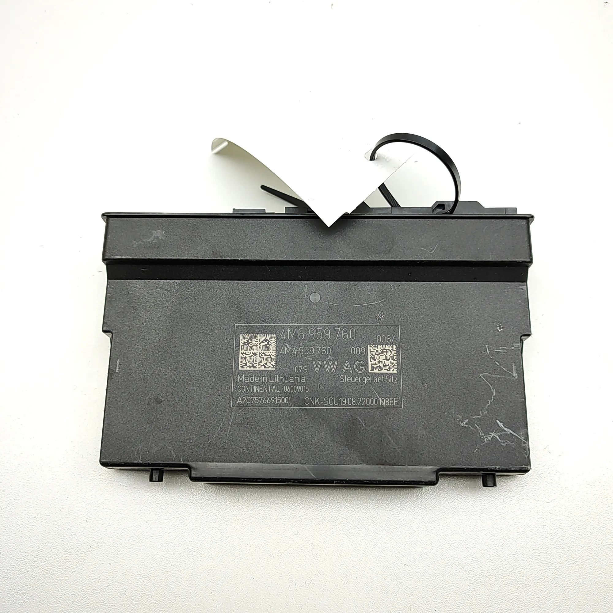 Porsche Cayenne Front Right Seat Control Unit Front Right Seat Control Unit — PORSCHE CAYENNE...