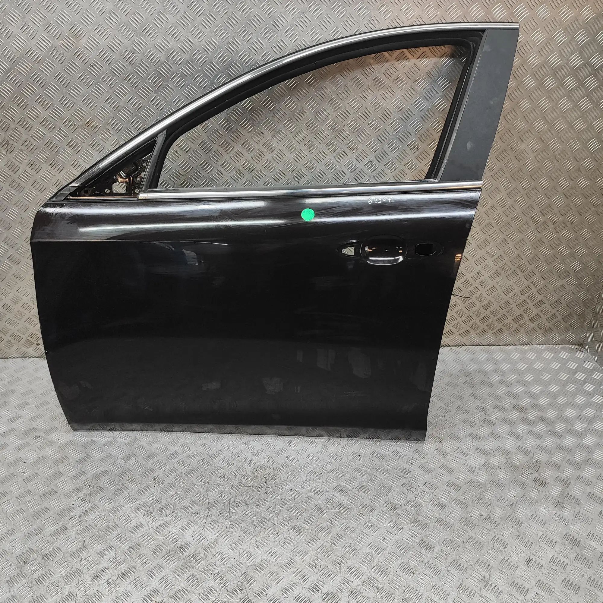 Alfa-Romeo Giulietta (940) Door — front left Door — front left — ALFA ROMEO GIULIETTA (940_)...