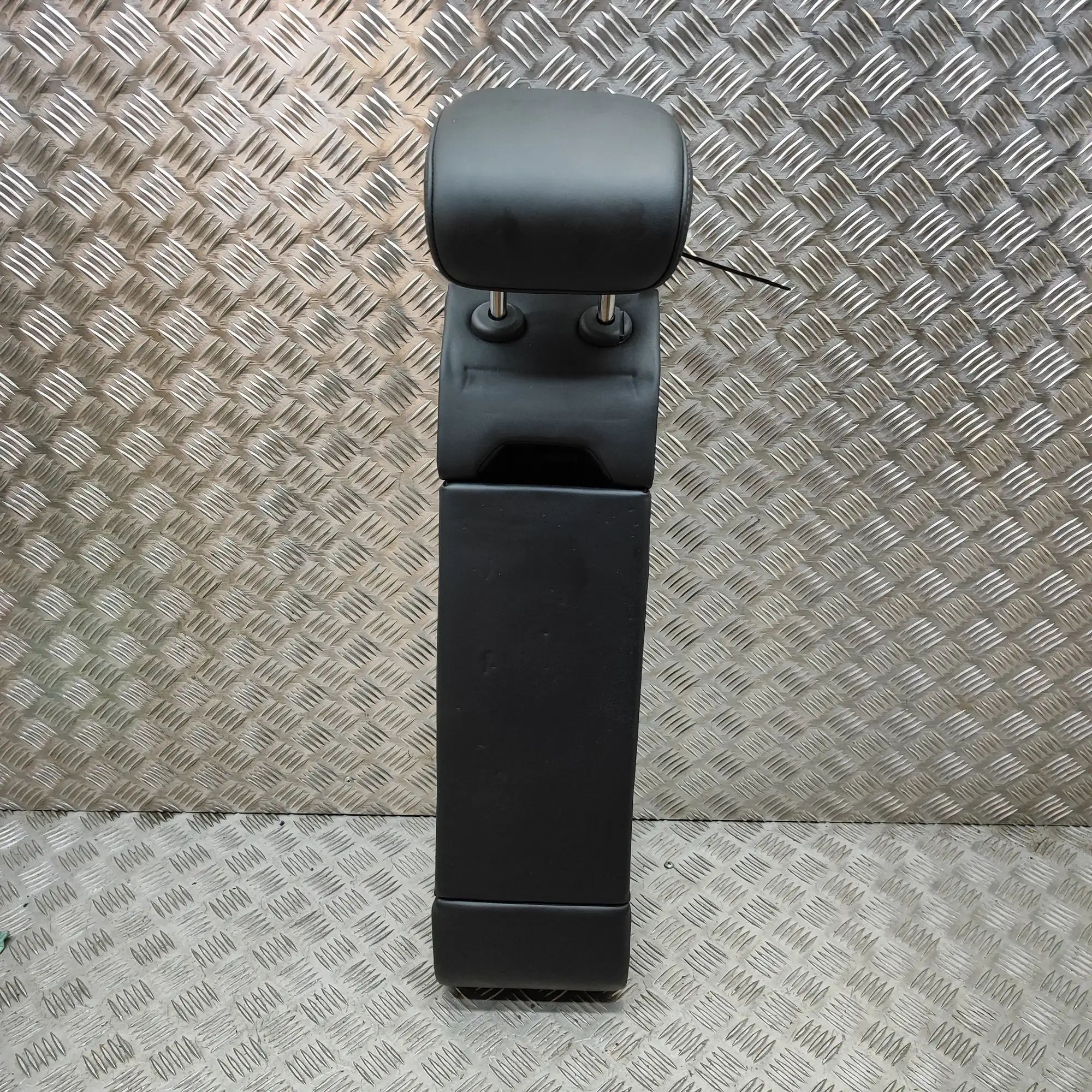 Porsche Taycan подлокотник Armrest — PORSCHE TAYCAN (2019-...) — 9J1885081...