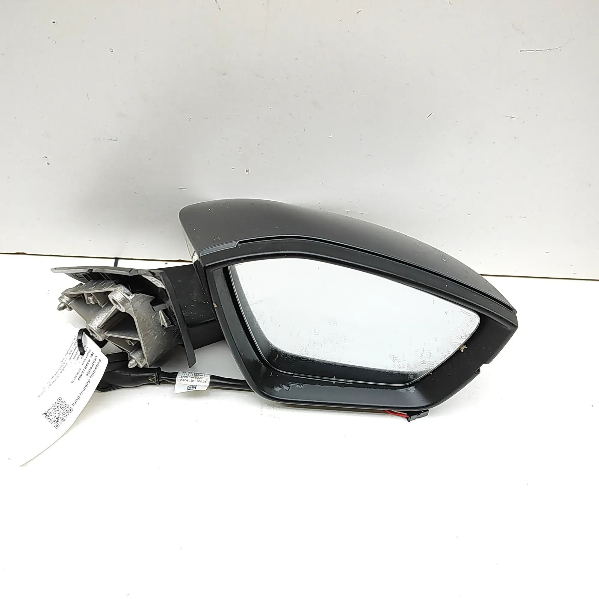Skoda Octavia Right Side Wing Mirror Right Side Wing Mirror — SKODA OCTAVIA (IV Comb...