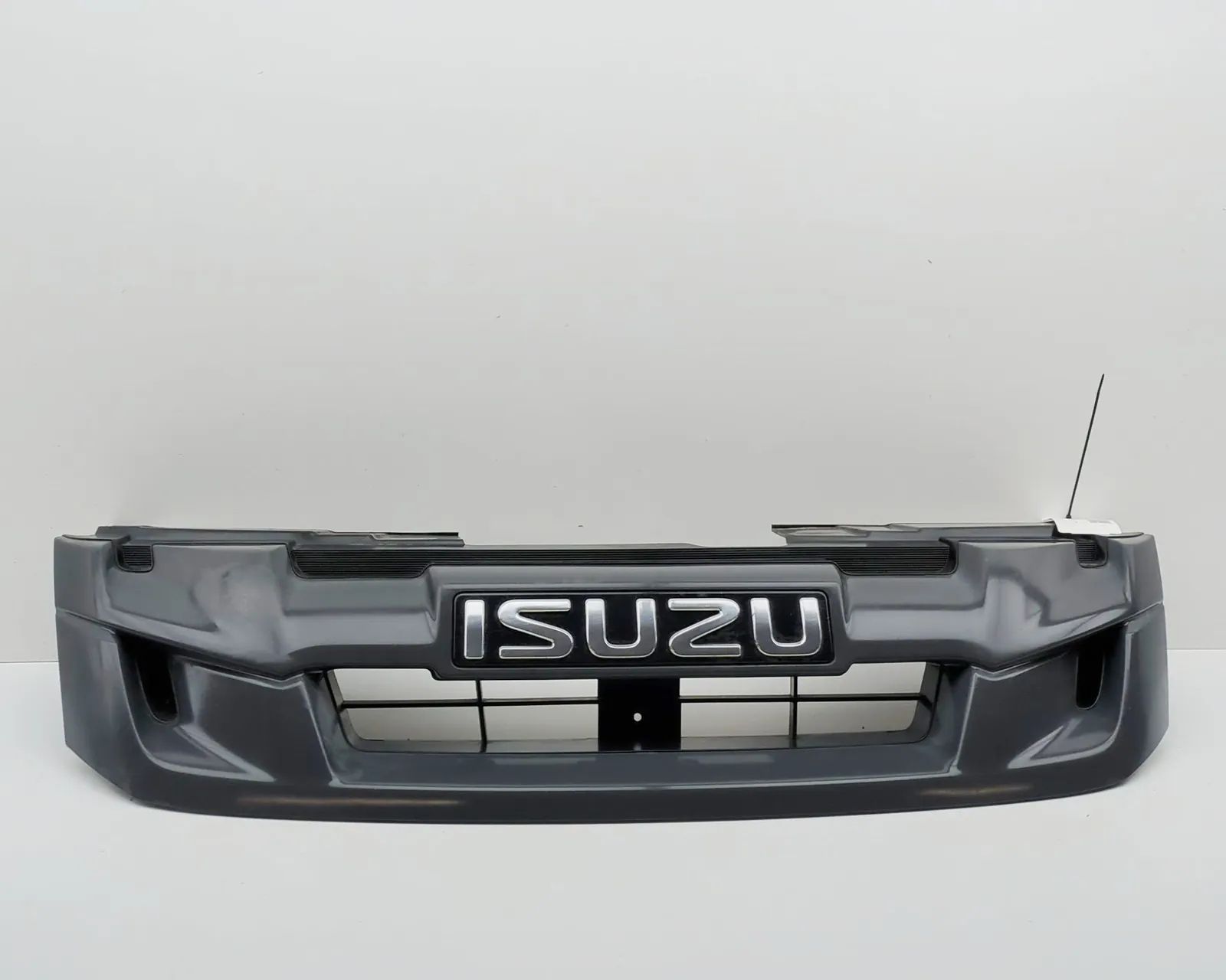 Isuzu D-Max Radiator Grille Radiator grille — ISUZU D-MAX (II TFR, TFS) (20...