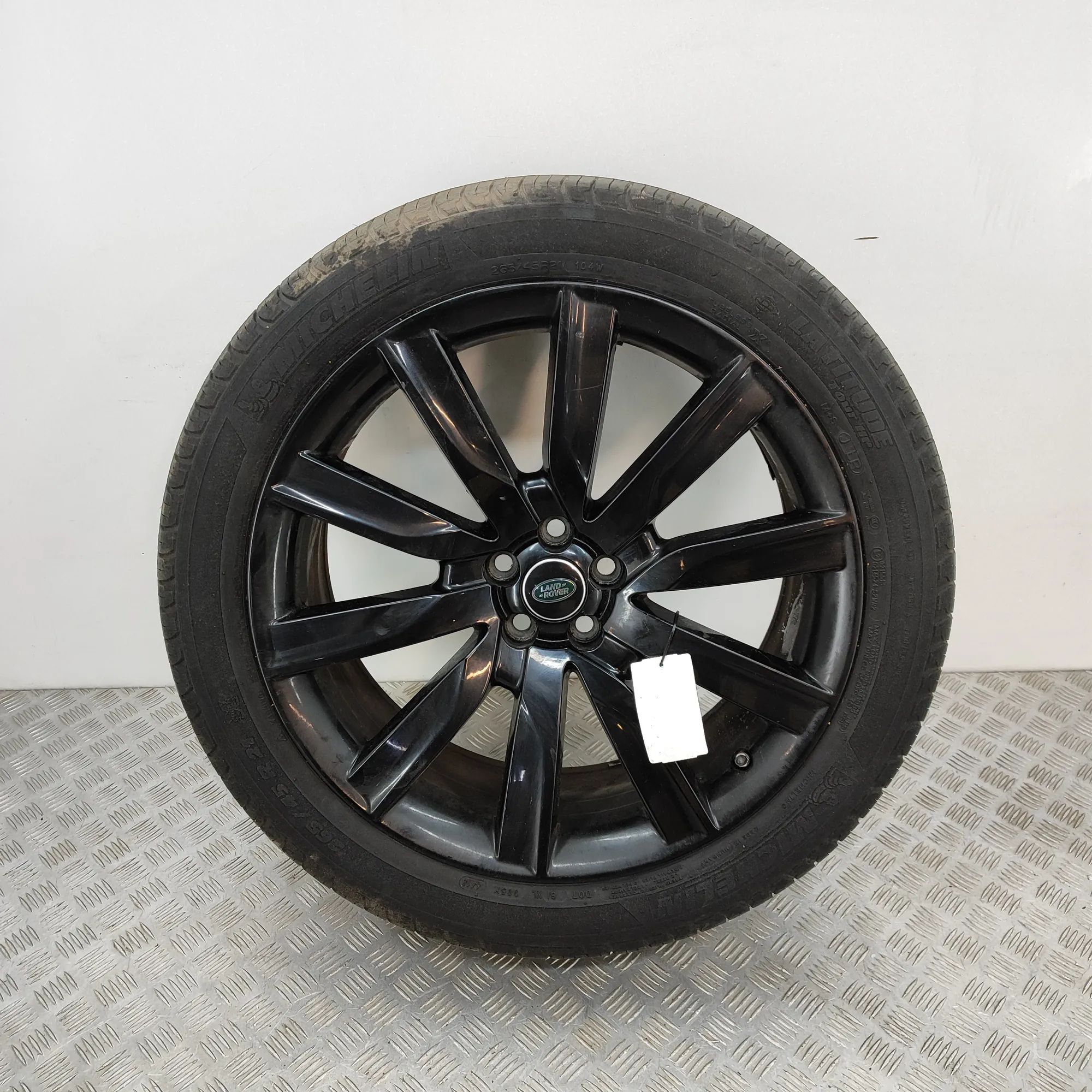 Land Rover Range Rover Velar Alloy Wheel Alloy wheel — LAND ROVER RANGE ROVER VELAR (L56...