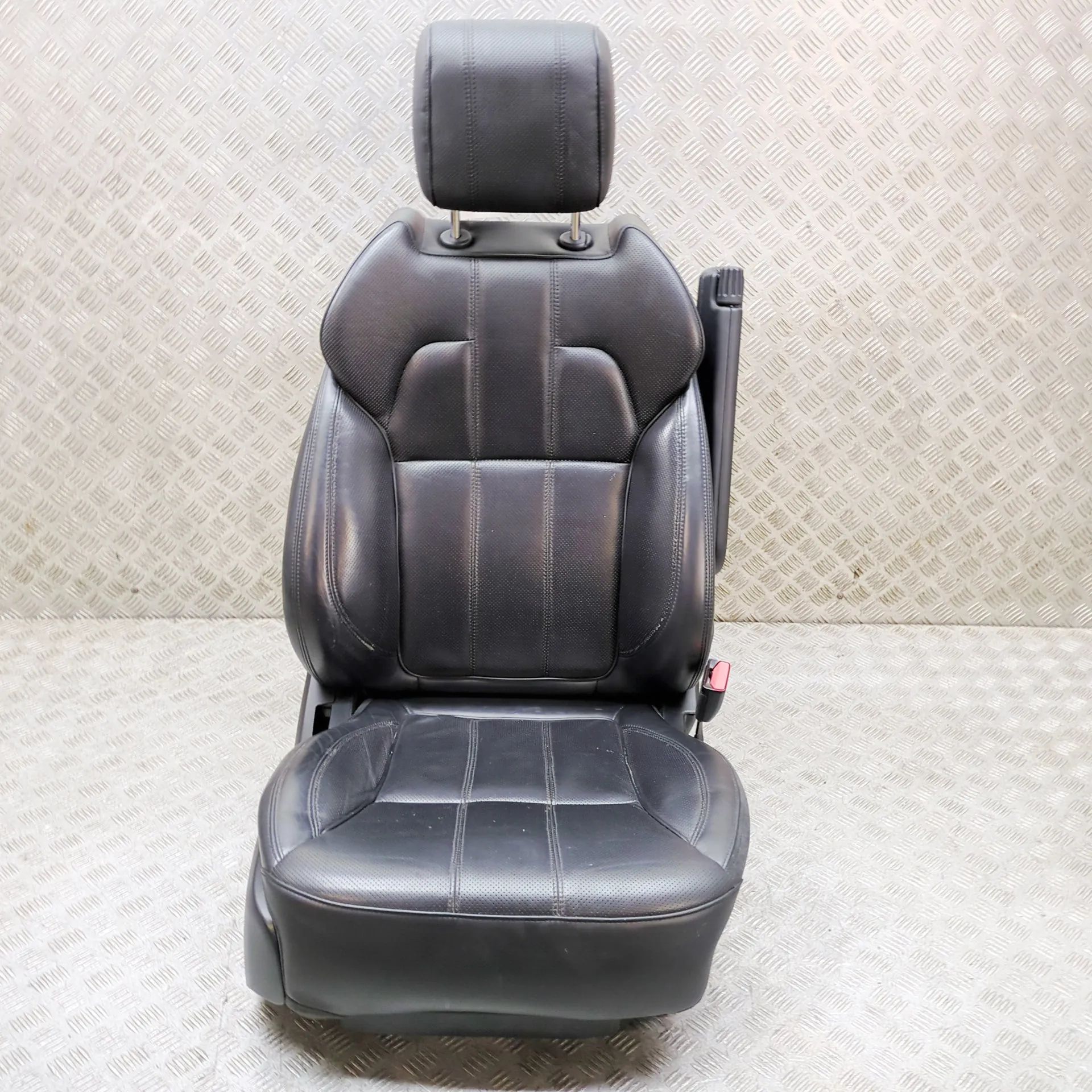 Land Rover Range Rover Sport (L494) Front Right Seat Front right seat — LAND ROVER RANGE ROVER SPORT...