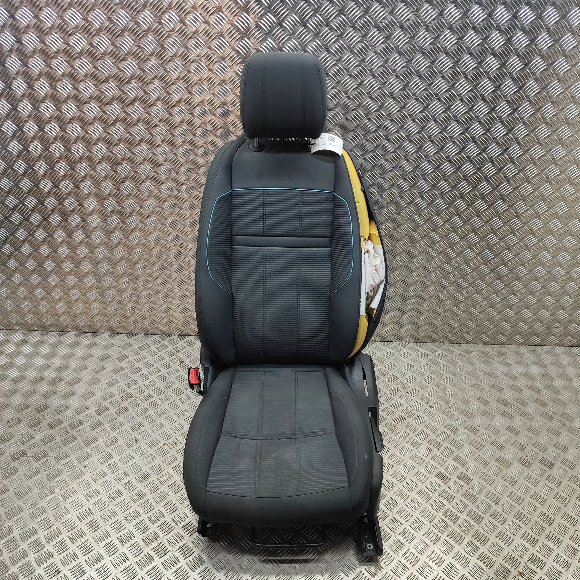 Land Rover Range Rover Evoque Front Left Seat Front left seat — LAND ROVER RANGE ROVER EVOQUE...