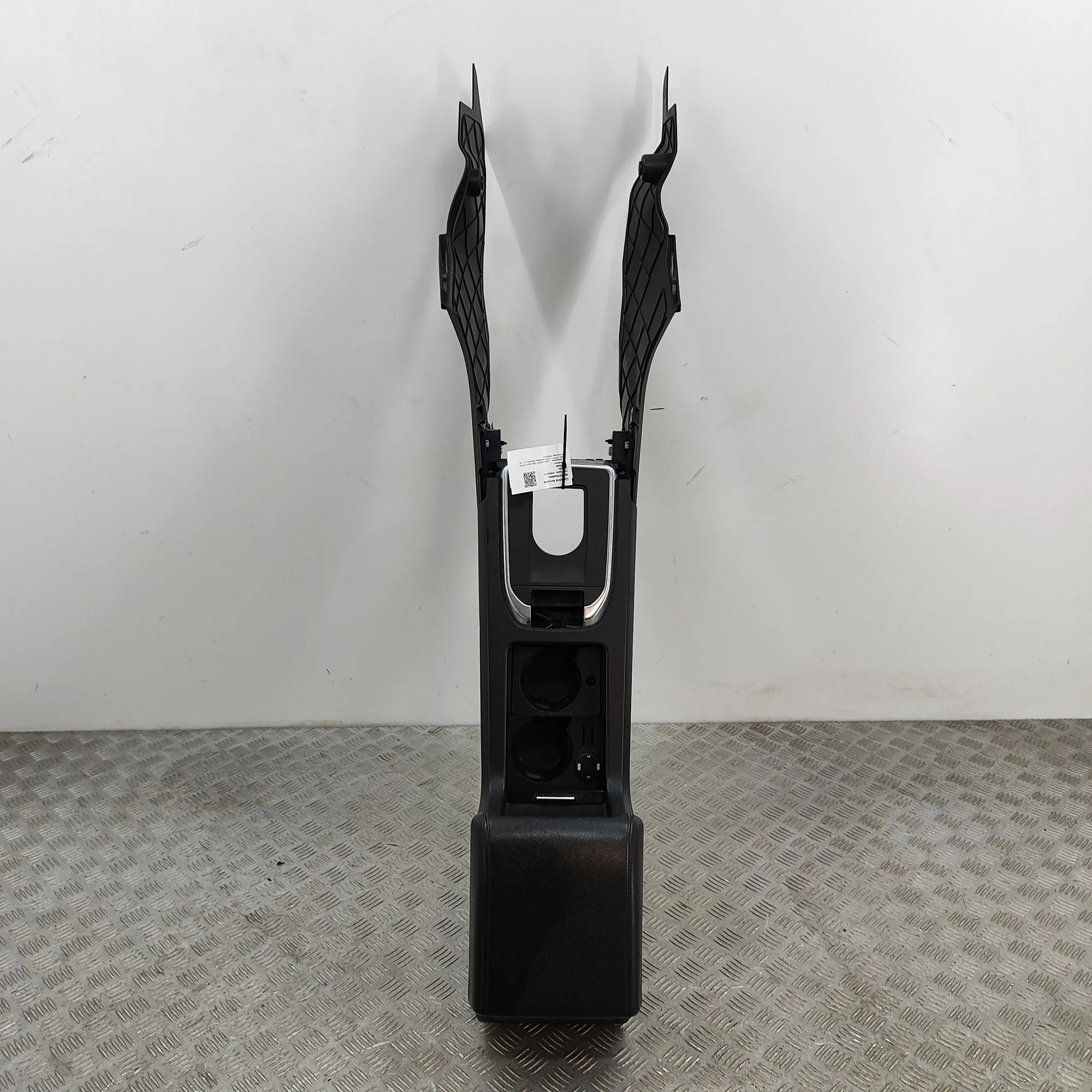 Land Rover Discovery Sport center console center Console — LAND ROVER DISCOVERY SPORT (L5...