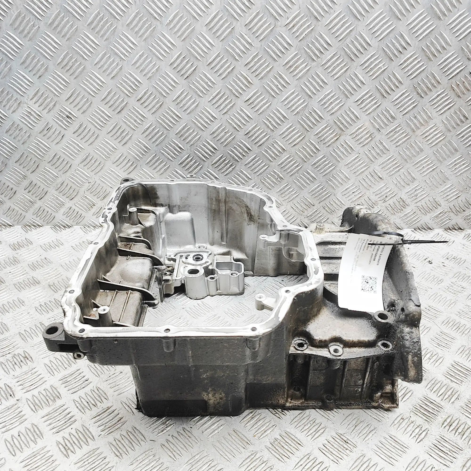 Volkswagen Touareg Engine Oil Pan Engine Oil Pan — VW TOUAREG (7P5) (2009-2018) —...