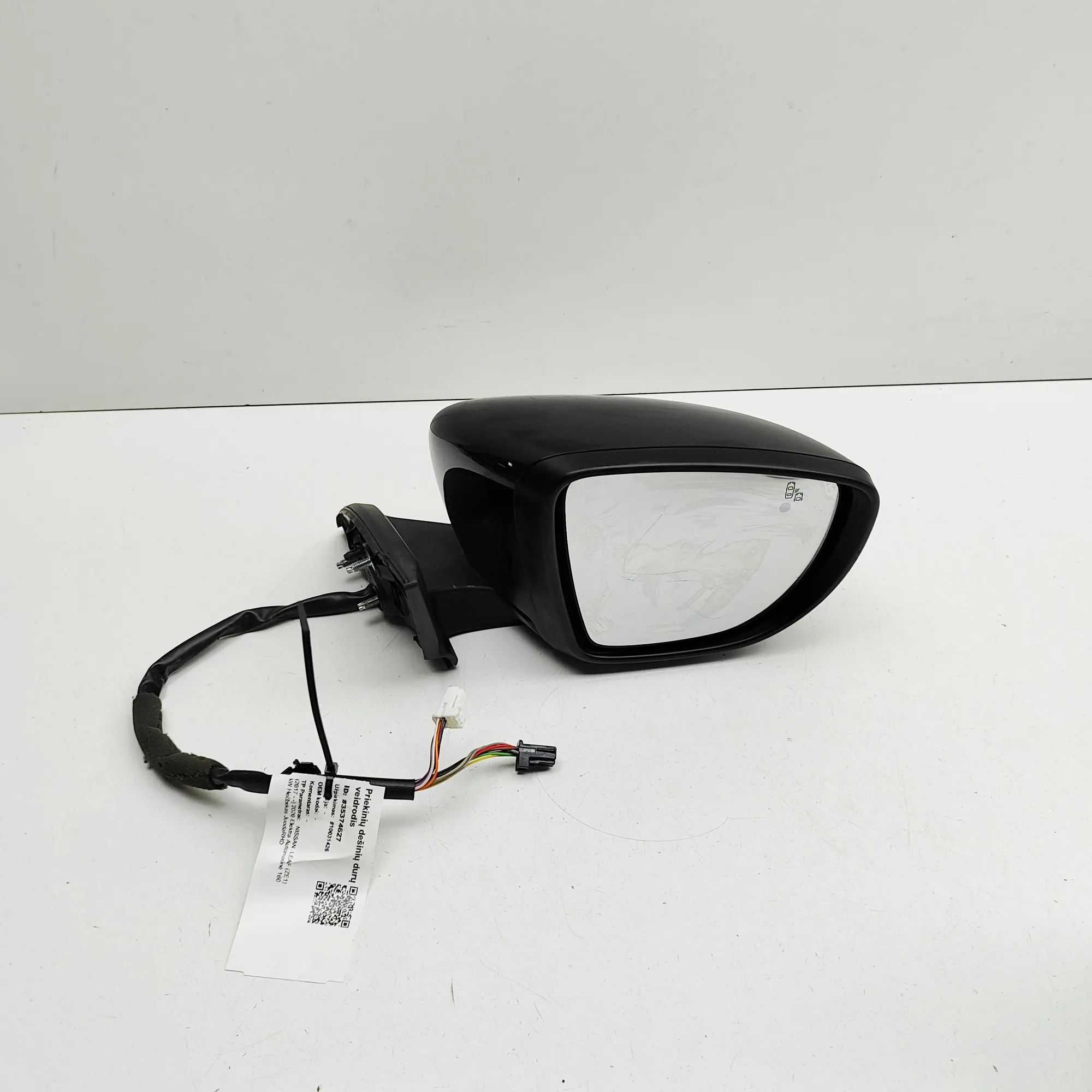 Nissan Leaf Right Side Wing Mirror Right Side Wing Mirror — NISSAN LEAF (ZE1) (201...
