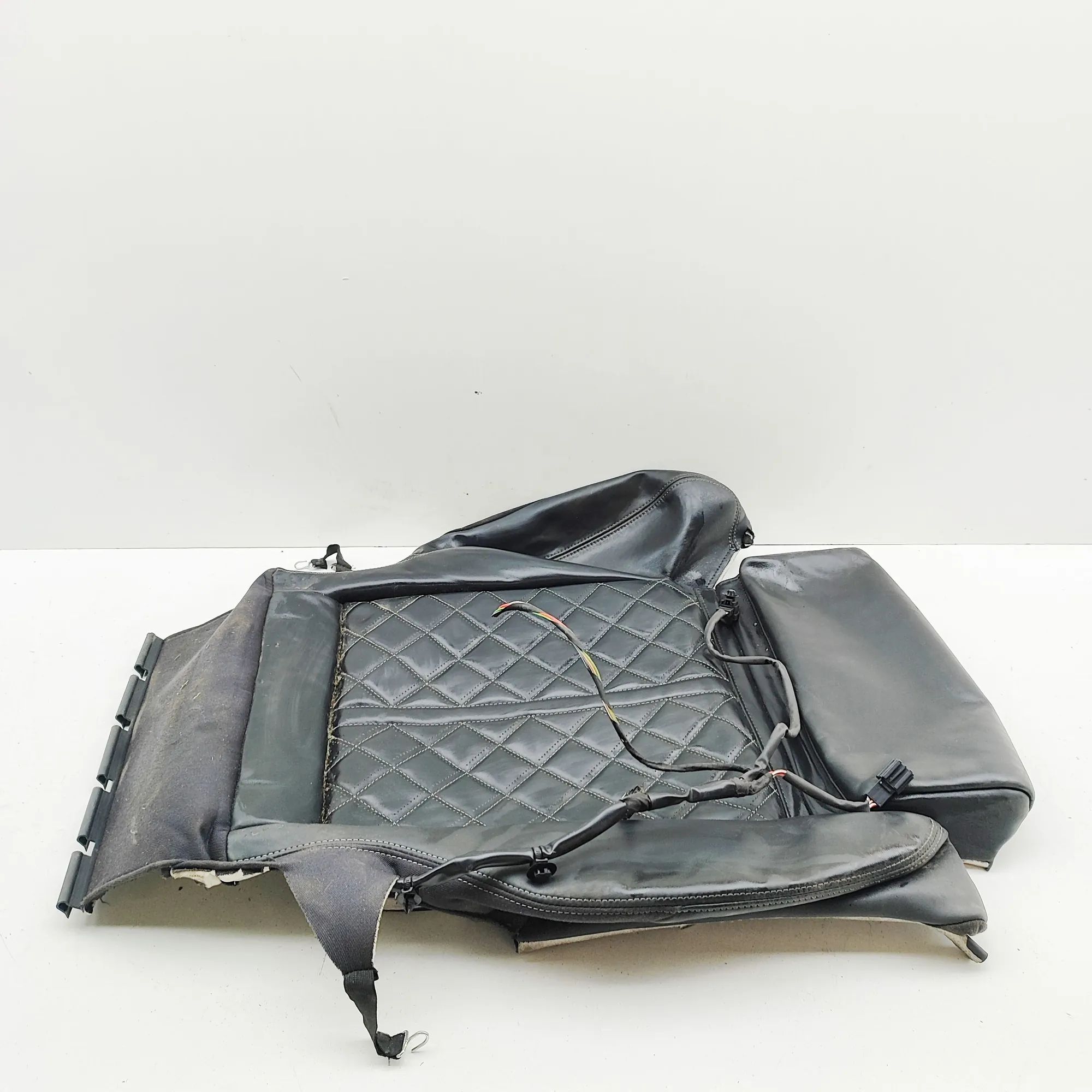 Audi TT (8S) Seat Cover Trim Seat Cover Trim — AUDI TT (FV3) (2014-...) — 8S...