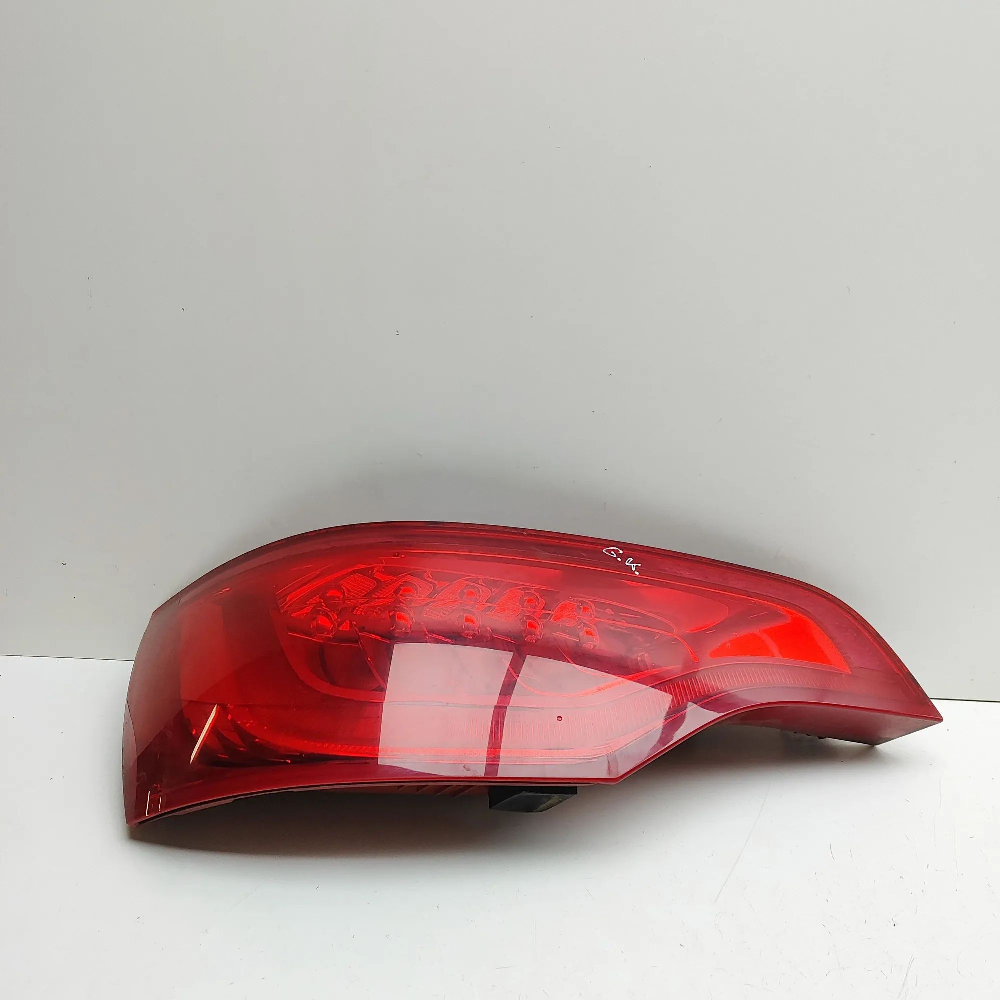 Audi Q7 (4L) Rear Left Tail Light Rear Left Tail Light — AUDI Q7 (4L) (2006-2015)...