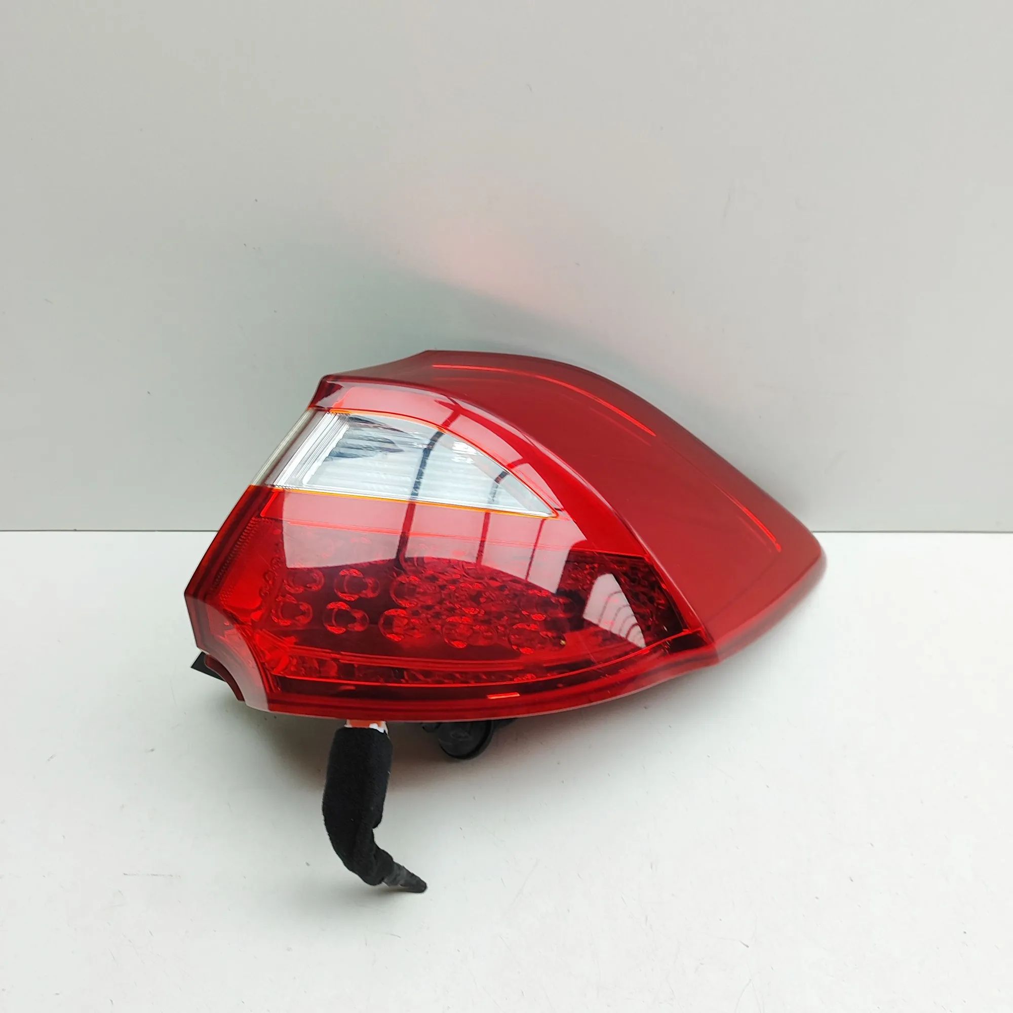 Kia ceed (JD) Rear Right Tail Light Rear Right Tail Light — KIA CEE\'D (JD) (2012-2...