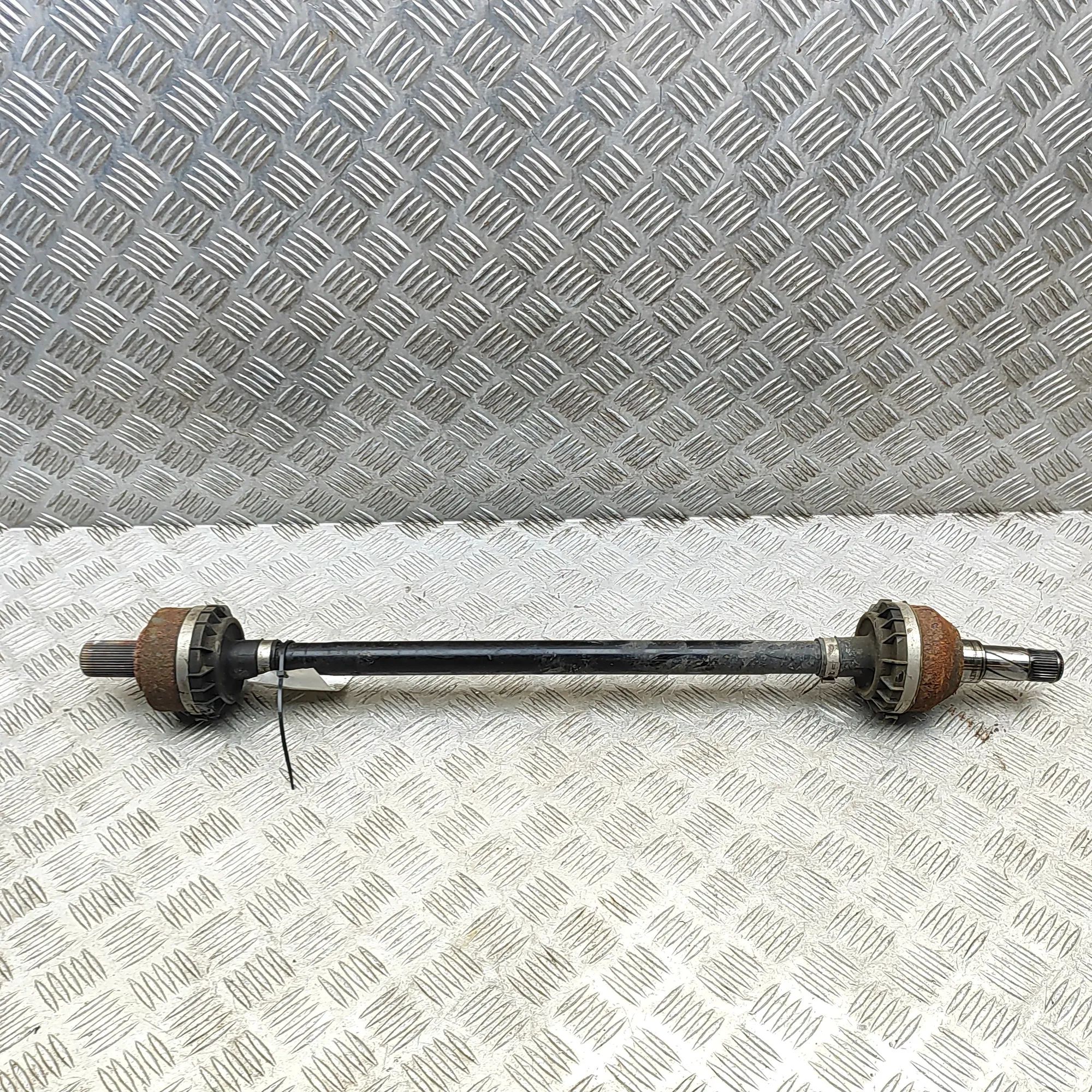 Volvo V60 Rear Right Driveshaft Rear Right Driveshaft — VOLVO V60 (II 225, 227)...