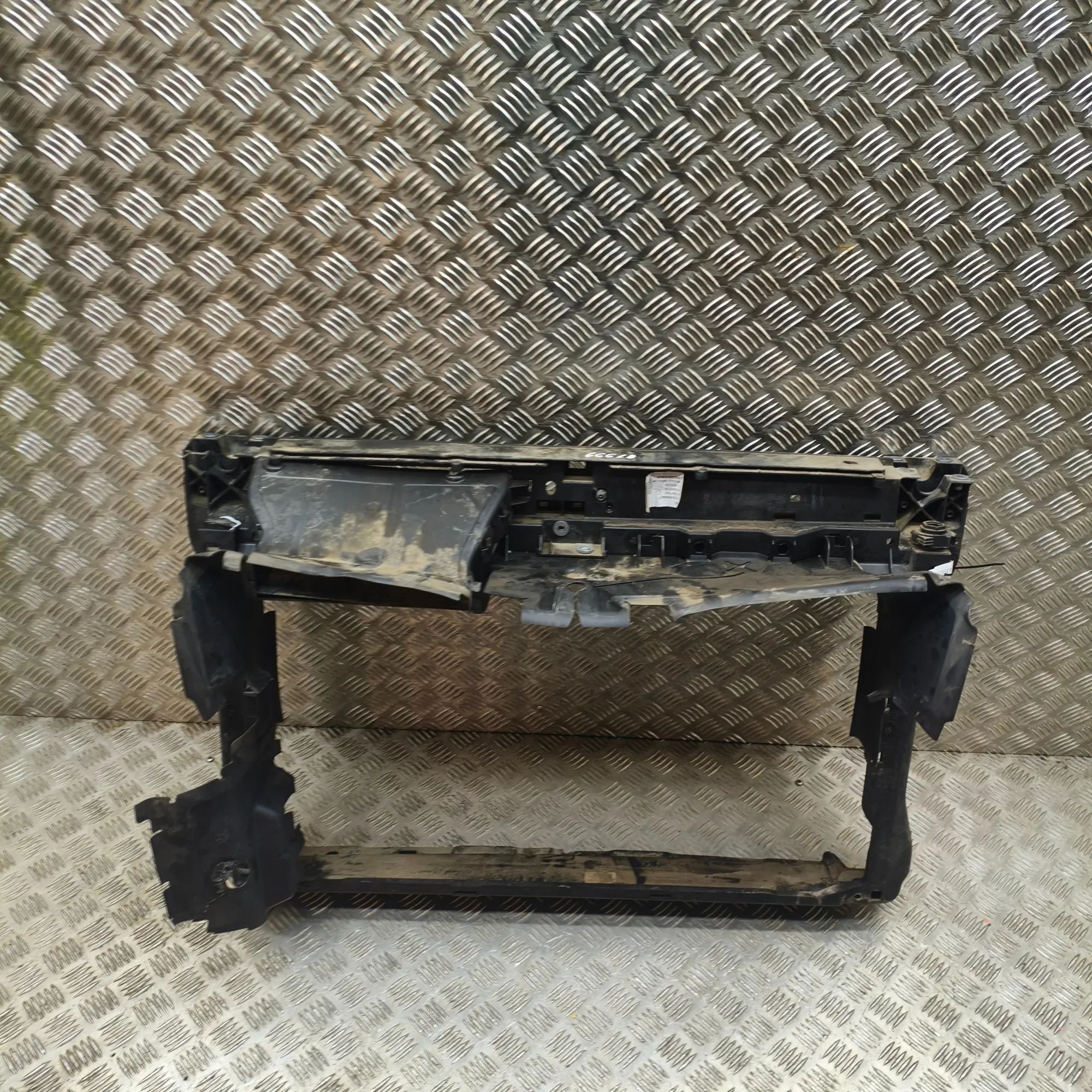 Skoda Octavia Slam Panel Frame Kit Slam Panel Frame Kit — SKODA OCTAVIA (IV Combi ...