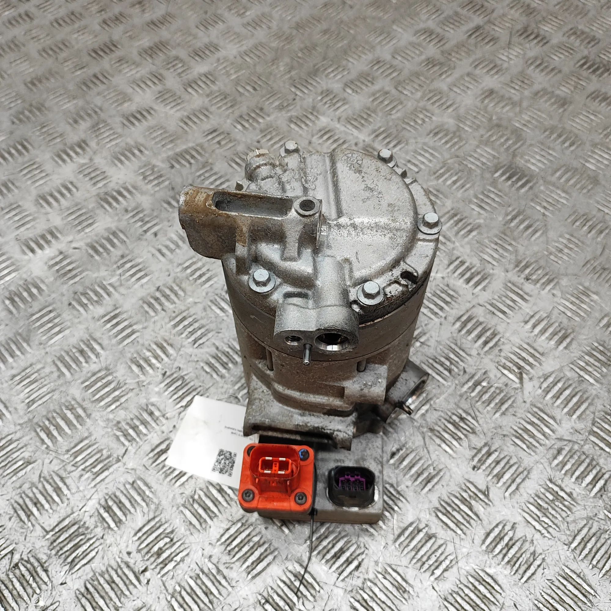 Skoda Octavia Air-conditioning compressor Air-conditioning compressor — SKODA OCTAVIA (IV...