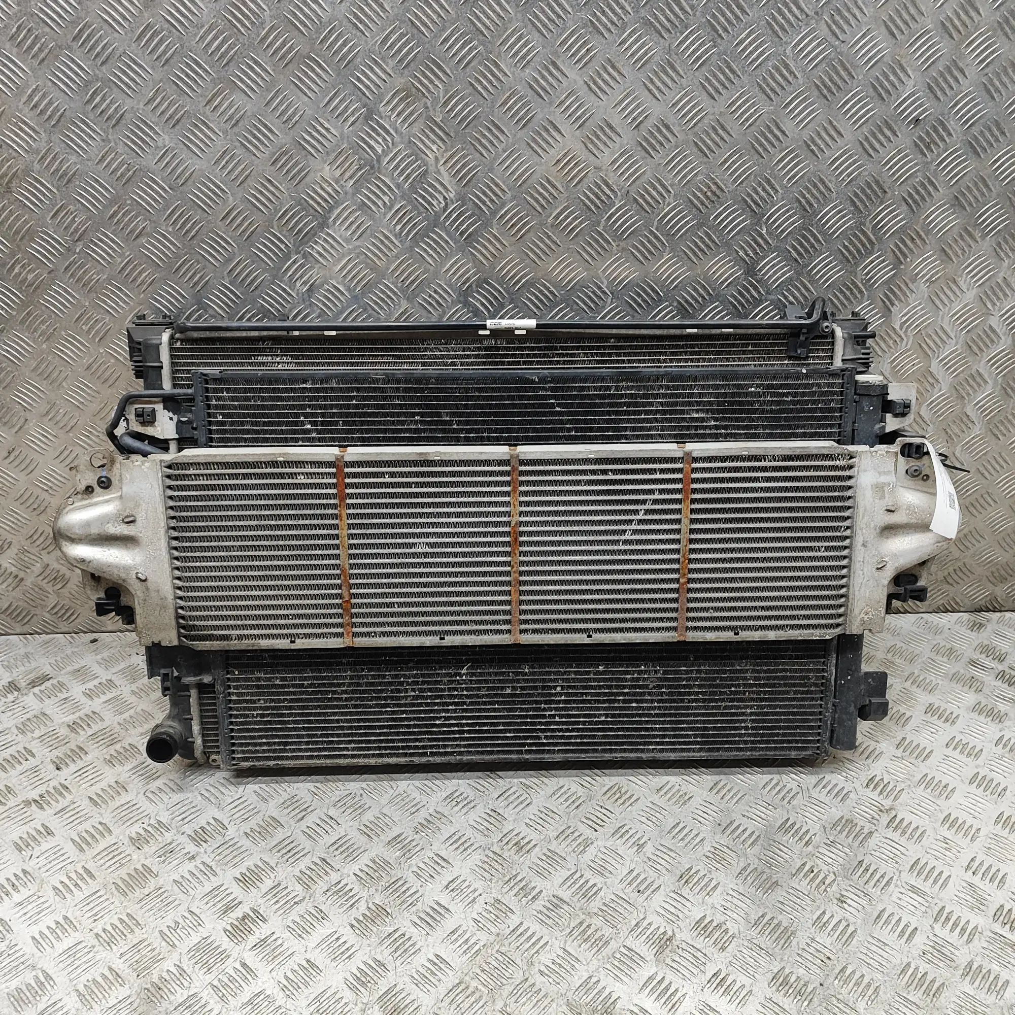 Volkswagen Transporter (T5, Caravelle, Multivan) Cooling Radiator Pack Cooling Radiator Pack — VW TRANSPORTER (V T5 Va...