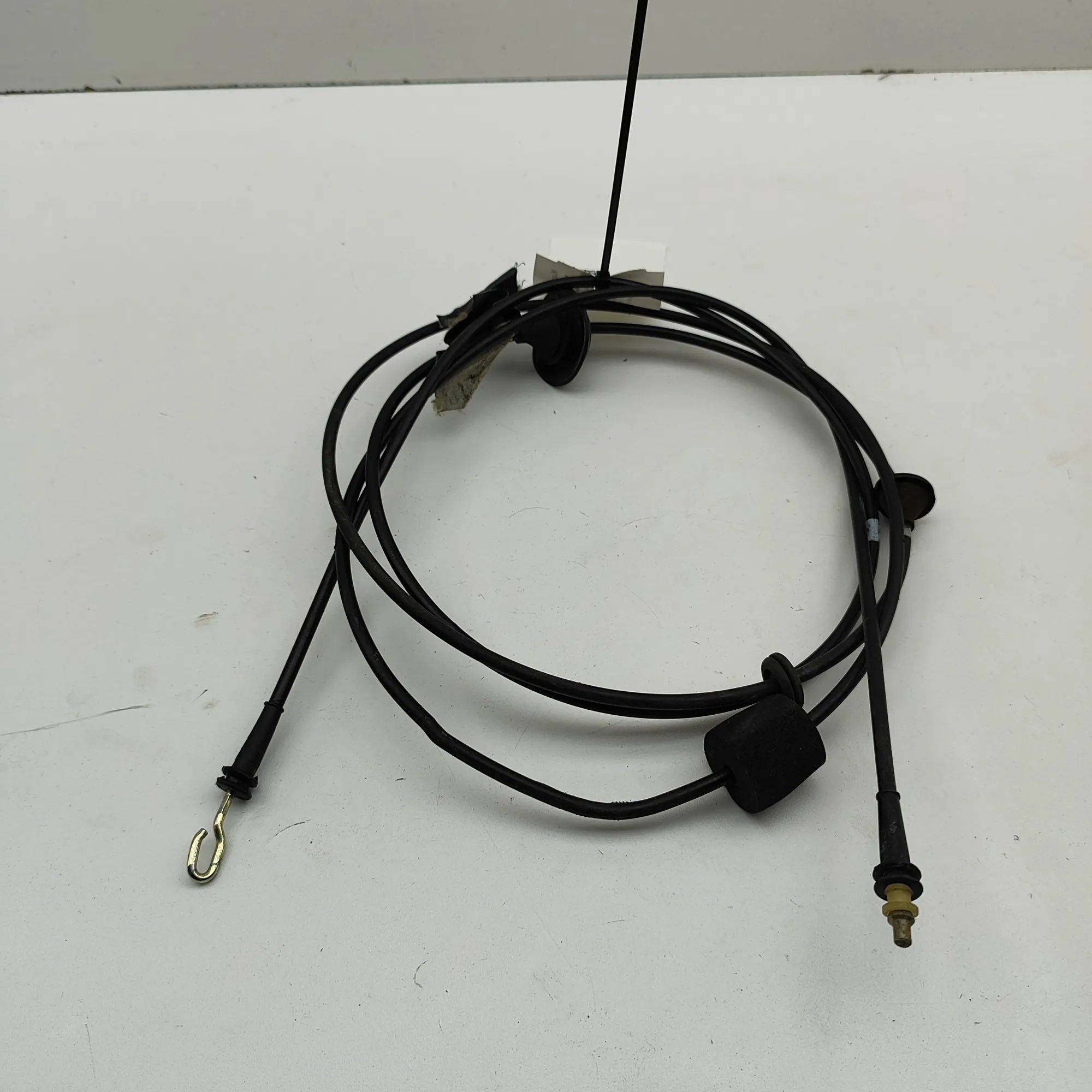 Porsche 911 (996) Bonnet release cable Bonnet release cable — PORSCHE 911 (Cabrio 996)...