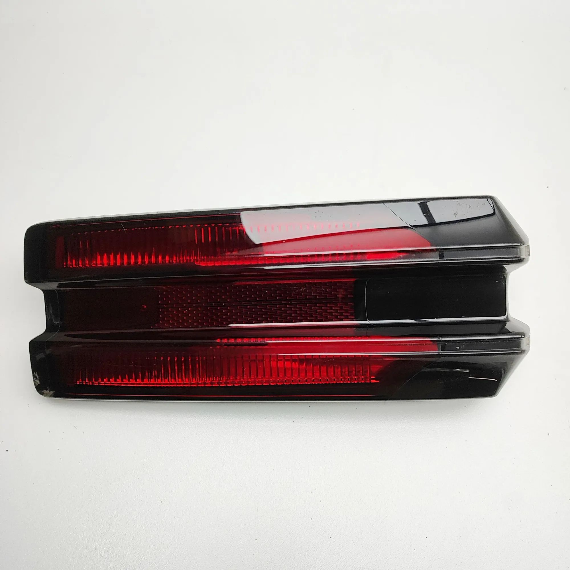 Porsche 911 (992) Rear Third Brake Stop Light Rear Third Brake Stop Light — PORSCHE 911 (992)...