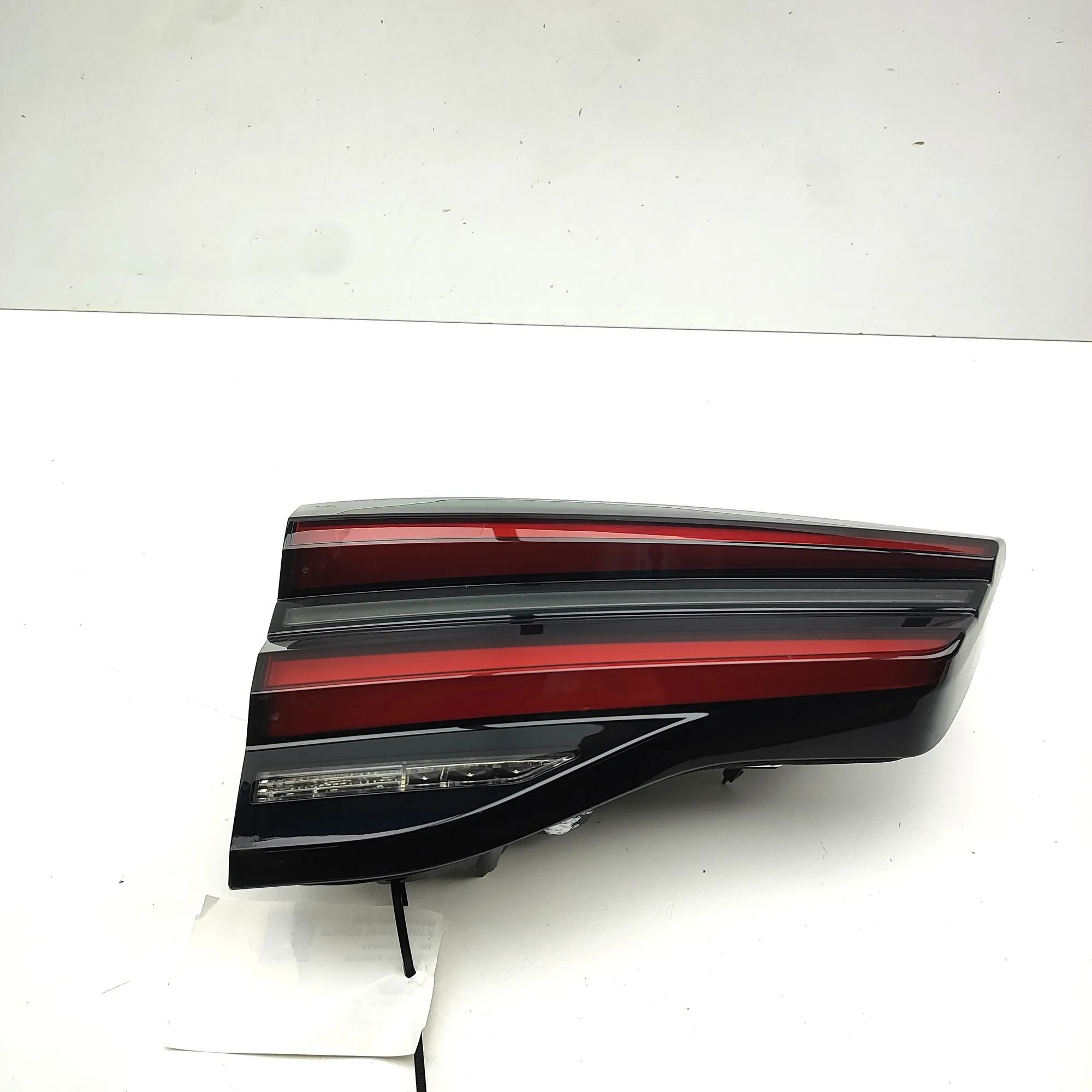 BMW X3 / iX3 (G01) Left Side Tailgate Tail Light Left Side Tailgate Tail Light — BMW IX3 (G08) (...