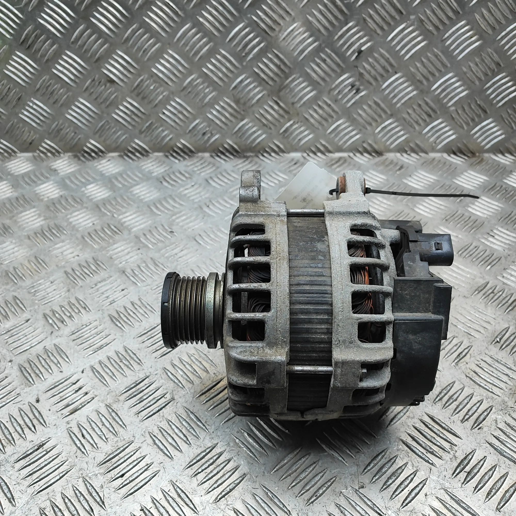 Volkswagen Crafter Alternator Alternator — VW CRAFTER (Van SY_) (2016-...) — ...