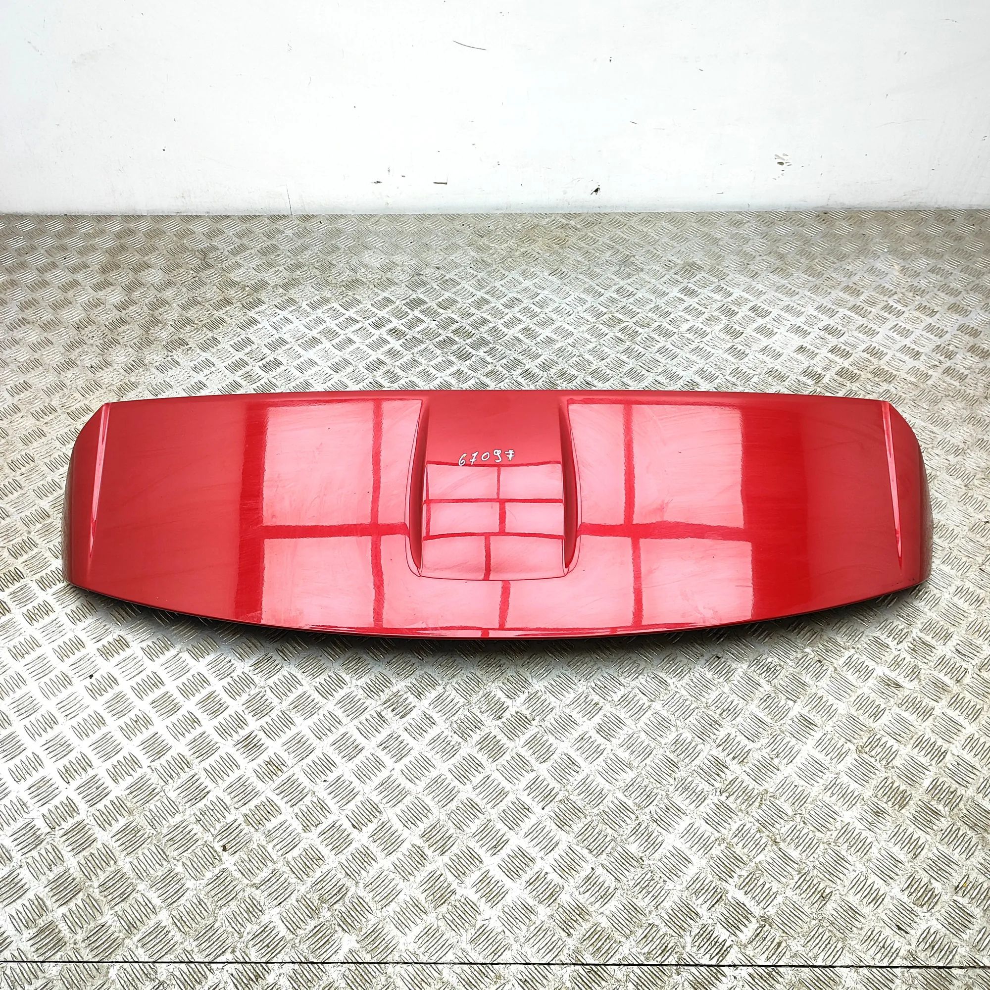 Land Rover Range Rover Sport (L494) Tailgate Bootlid Spoiler Tailgate Bootlid Spoiler — LAND ROVER RANGE ROV...