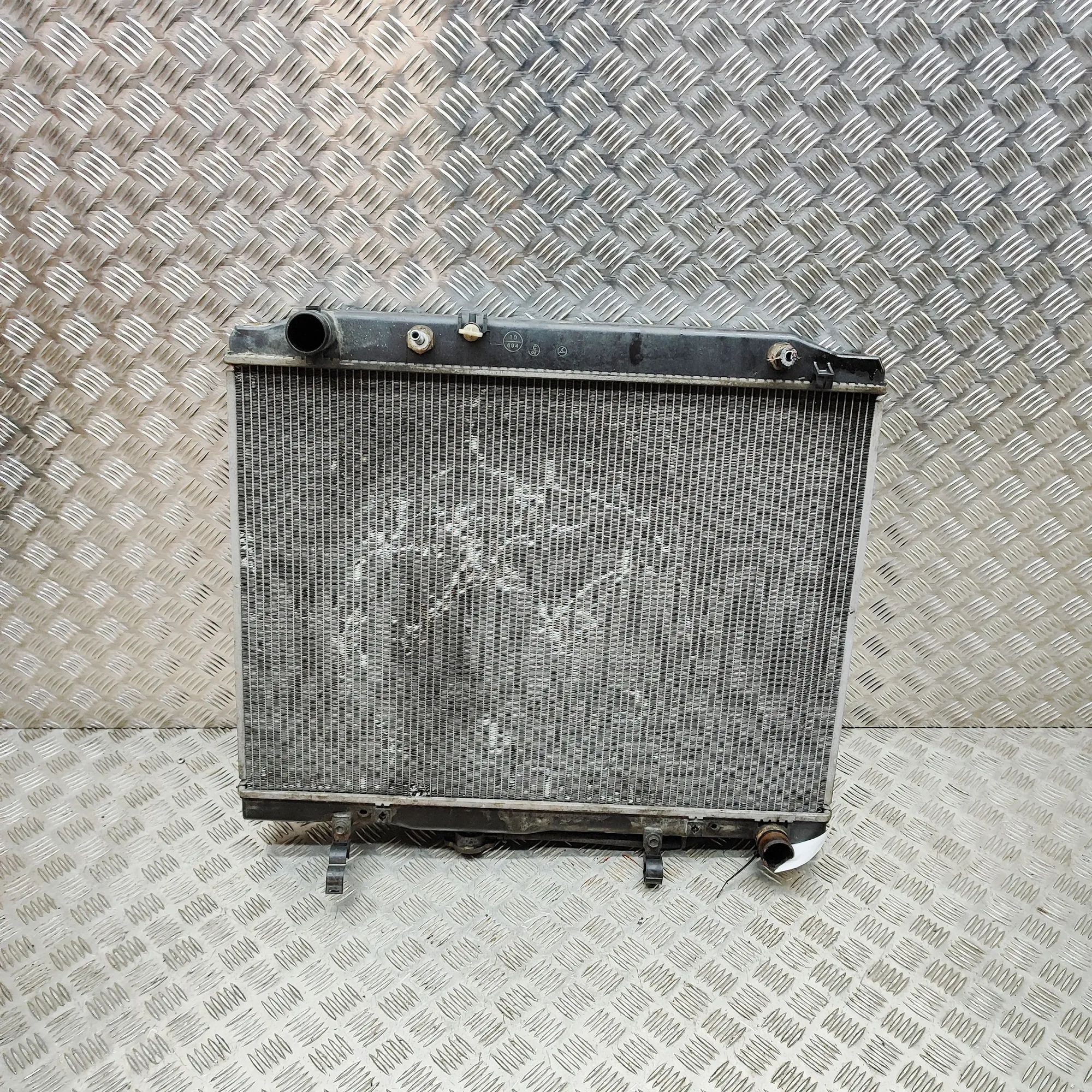 Toyota Land Cruiser 100 Cooling Radiator Cooling Radiator — TOYOTA LAND CRUISER (100 _J1...