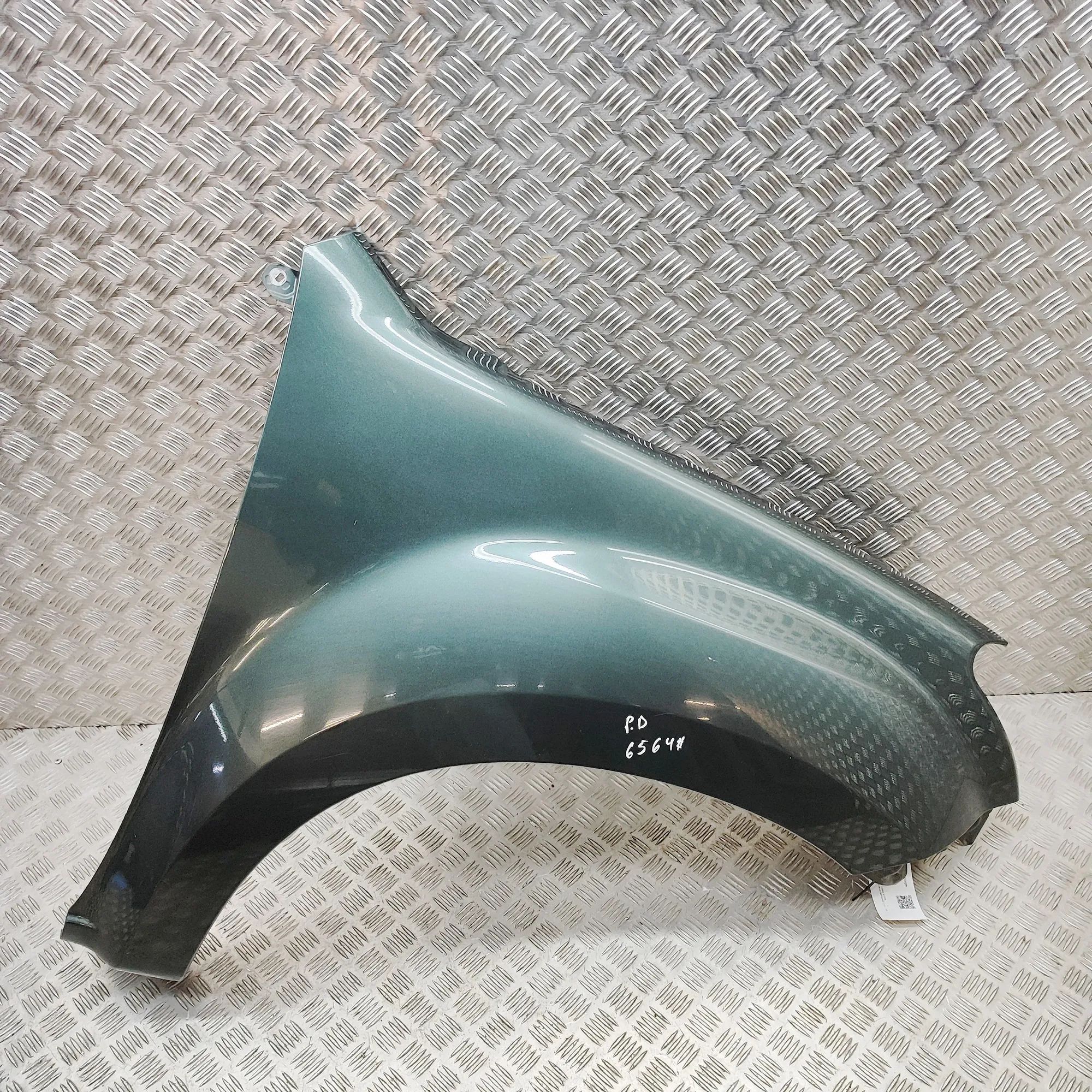 Isuzu D-Max Front Right Fender Front Right Fender — ISUZU D-MAX (II TFR, TFS) ...