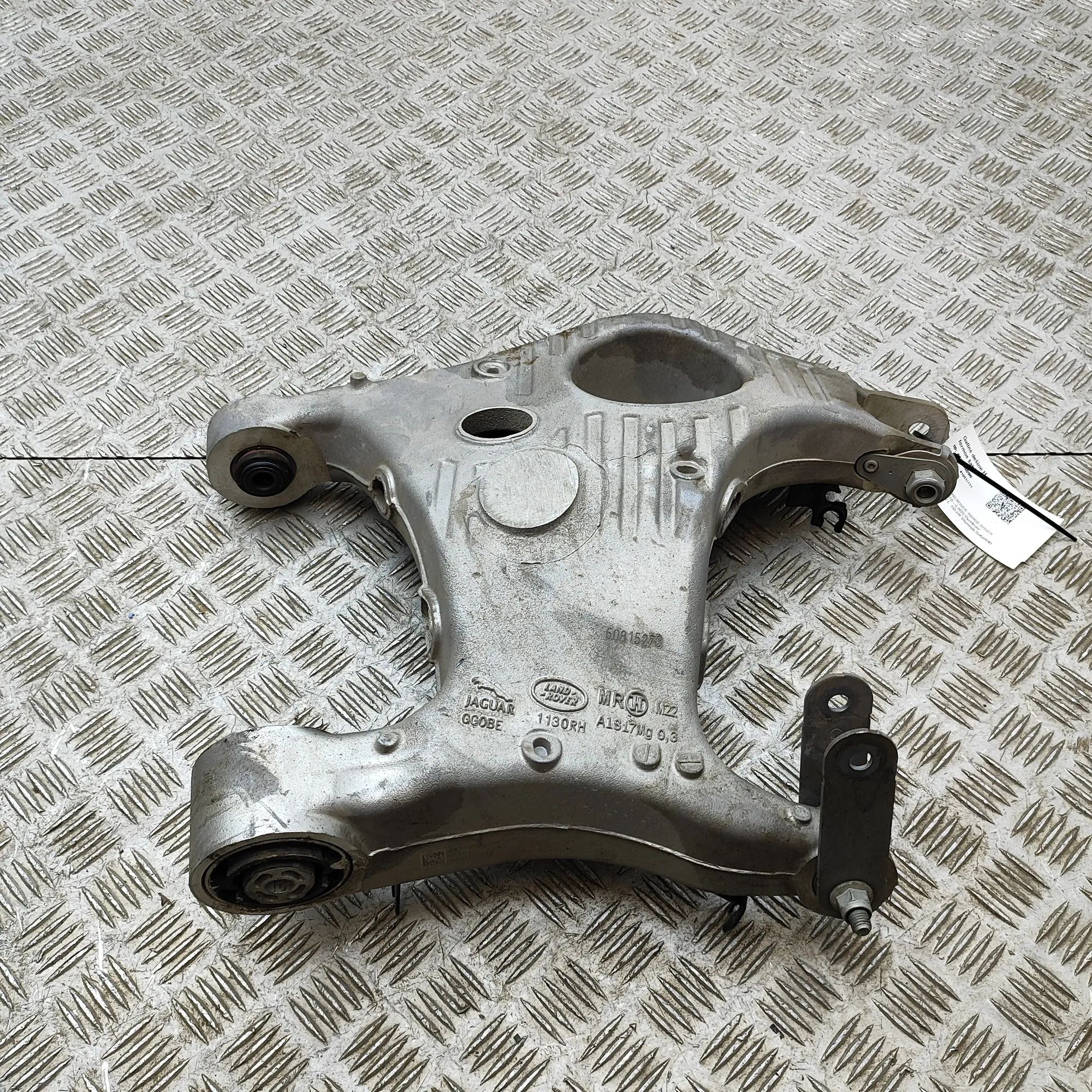 Land Rover Range Rover Evoque Rear Right Lower Control Arm Rear Right Lower Control Arm — LAND ROVER RANGE...
