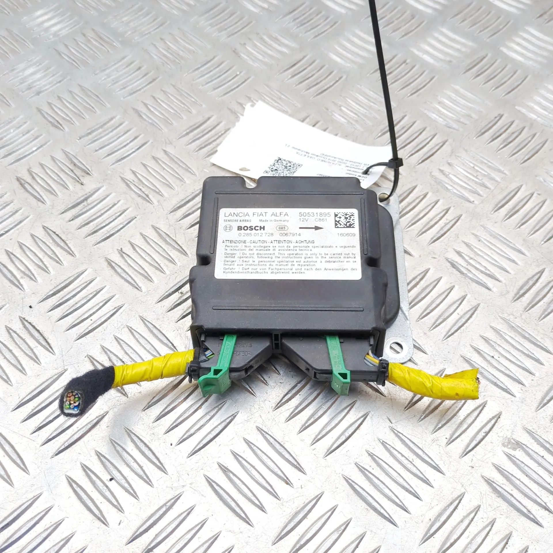 Alfa-Romeo Giulietta (940) SRS Control Unit SRS Control Unit — ALFA ROMEO GIULIETTA (940_) ...