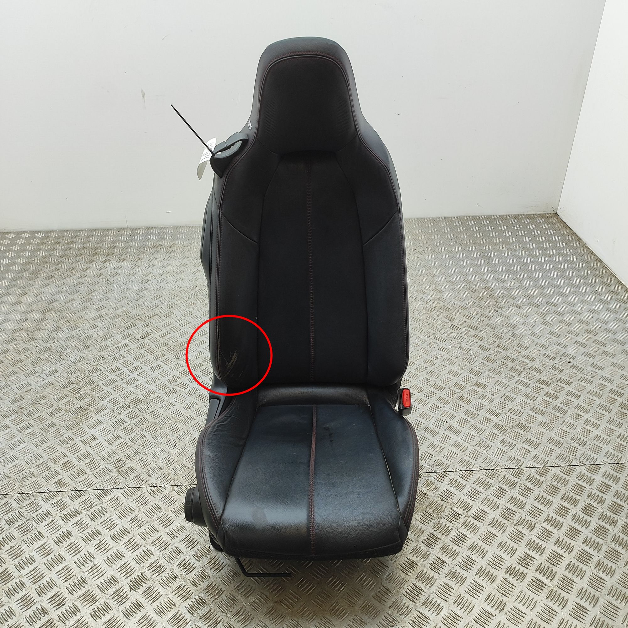Mazda MX-5 Front Right Seat