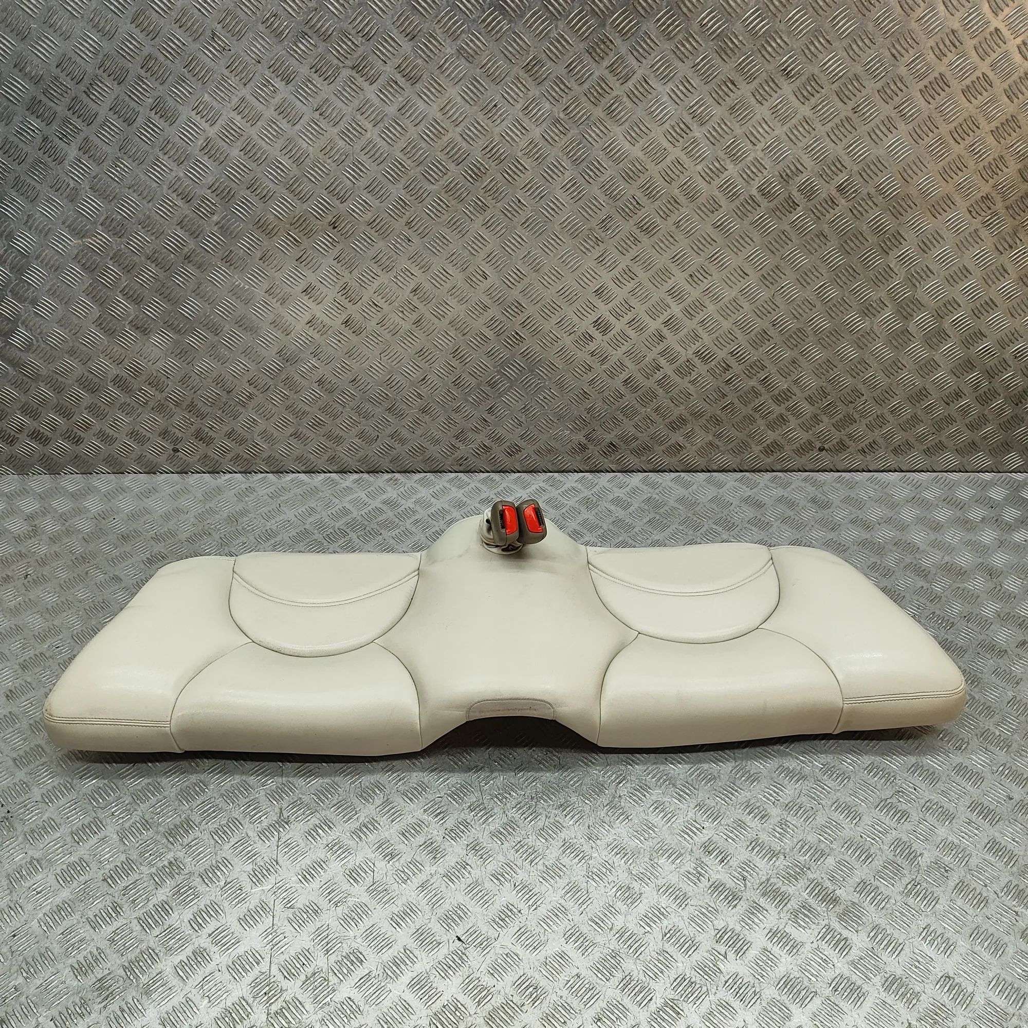 Jaguar XK Takapenkki Rear seat — JAGUAR XK (8 Coupe X100) (1996-2005...
