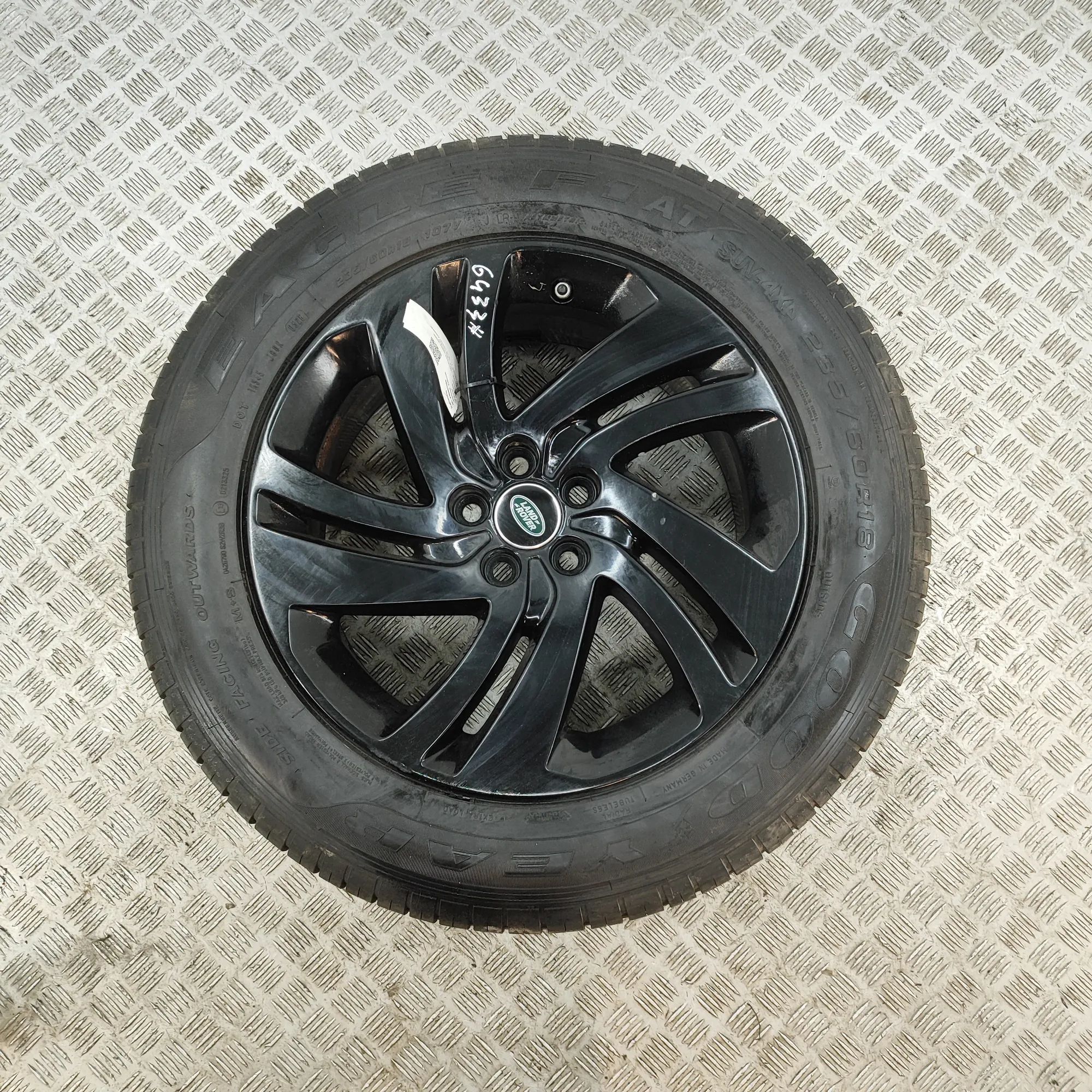 Land Rover Range Rover Evoque Alloy Wheel Alloy wheel — LAND ROVER RANGE ROVER EVOQUE (L5...