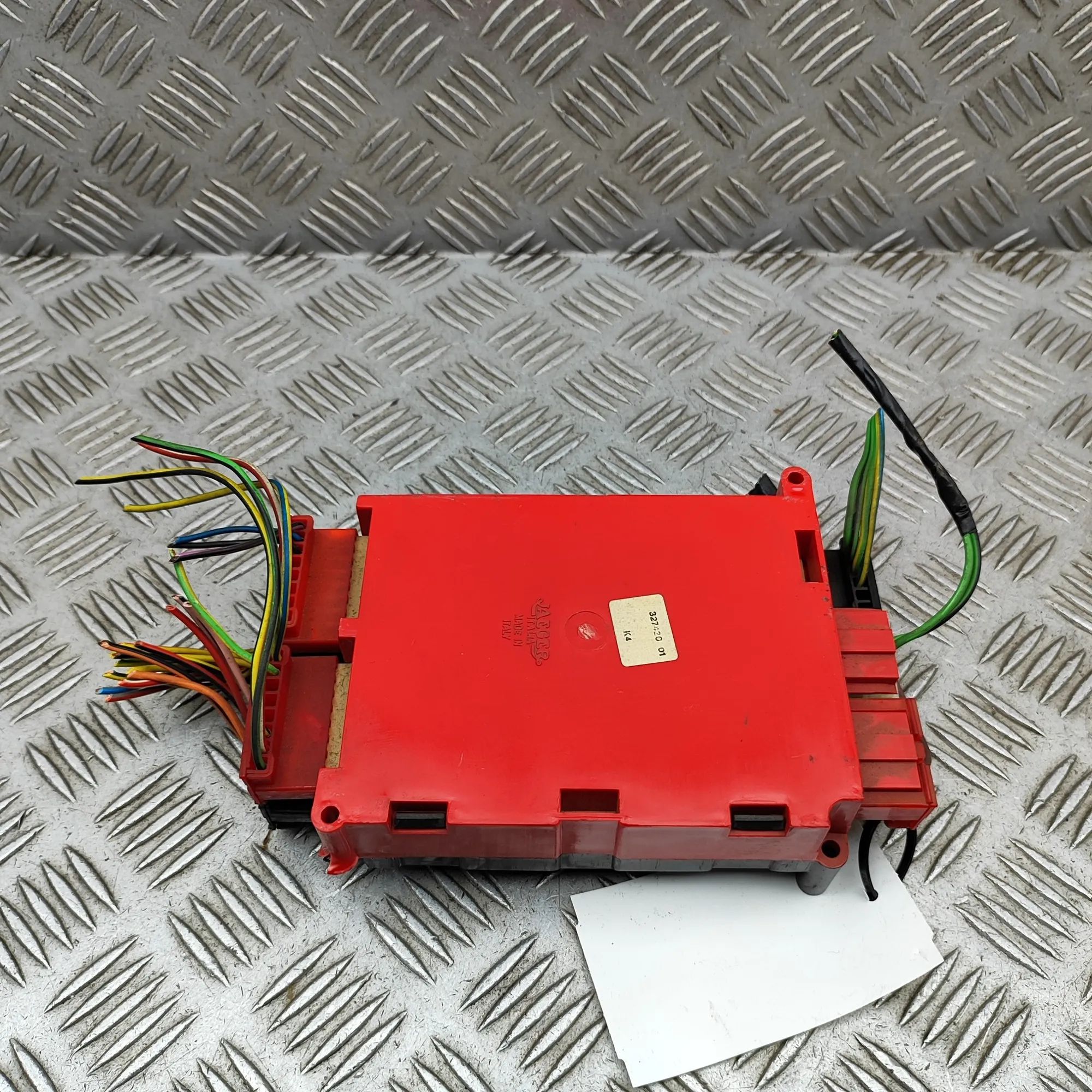 Maserati Biturbo (2, 4, Spyder, Karif) Engine Control Unit Engine Control Unit — MASERATI 425 (1987-1994) ...