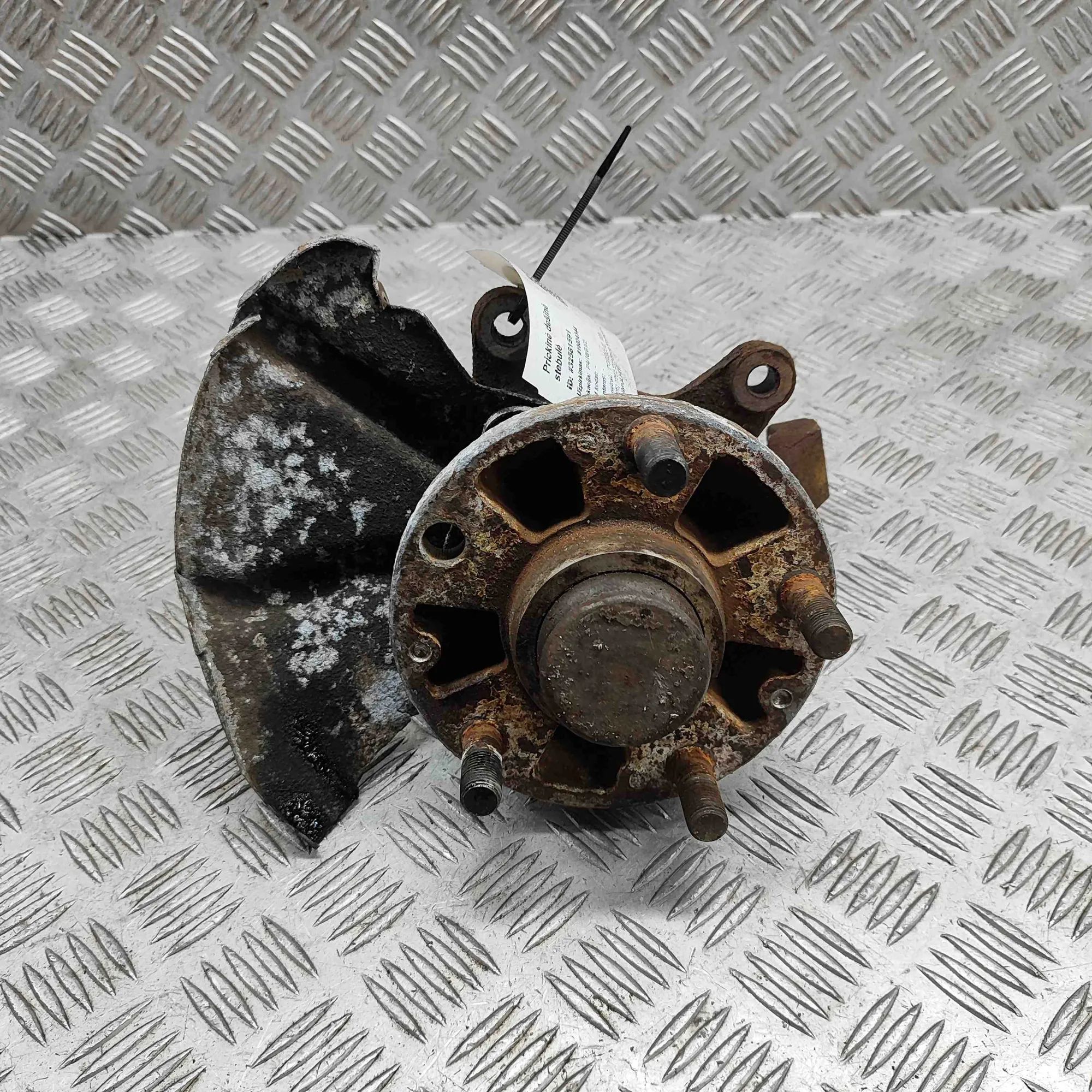 Porsche 928 Front Right Wheel Hub Front Right Wheel Hub — PORSCHE 928 (1977-1995)...