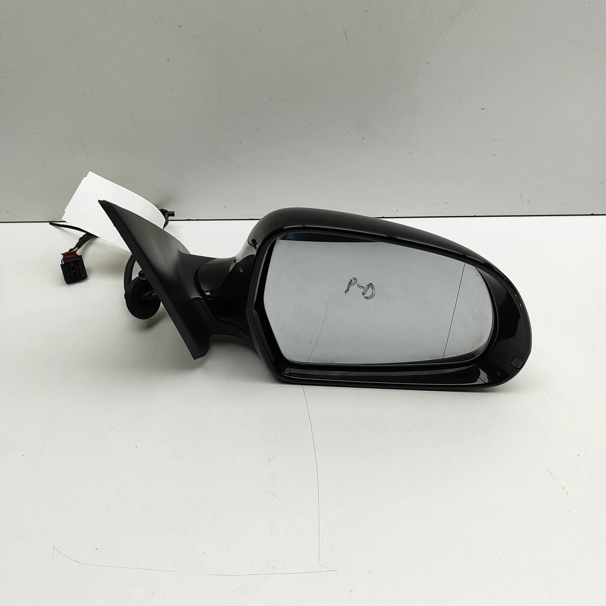 Audi Q3 (8U) Right Side Wing Mirror Right Side Wing Mirror — AUDI Q3 (8U) (2011-201...