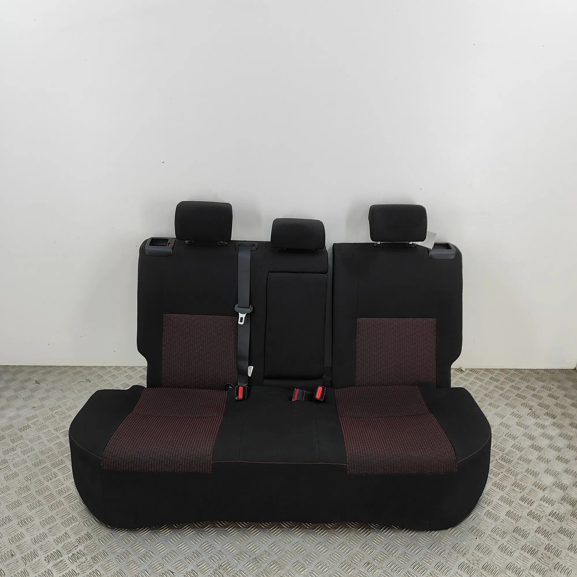 Toyota Auris Rear seat Rear seat — TOYOTA AURIS (_E18_) (2012-2018) — ...