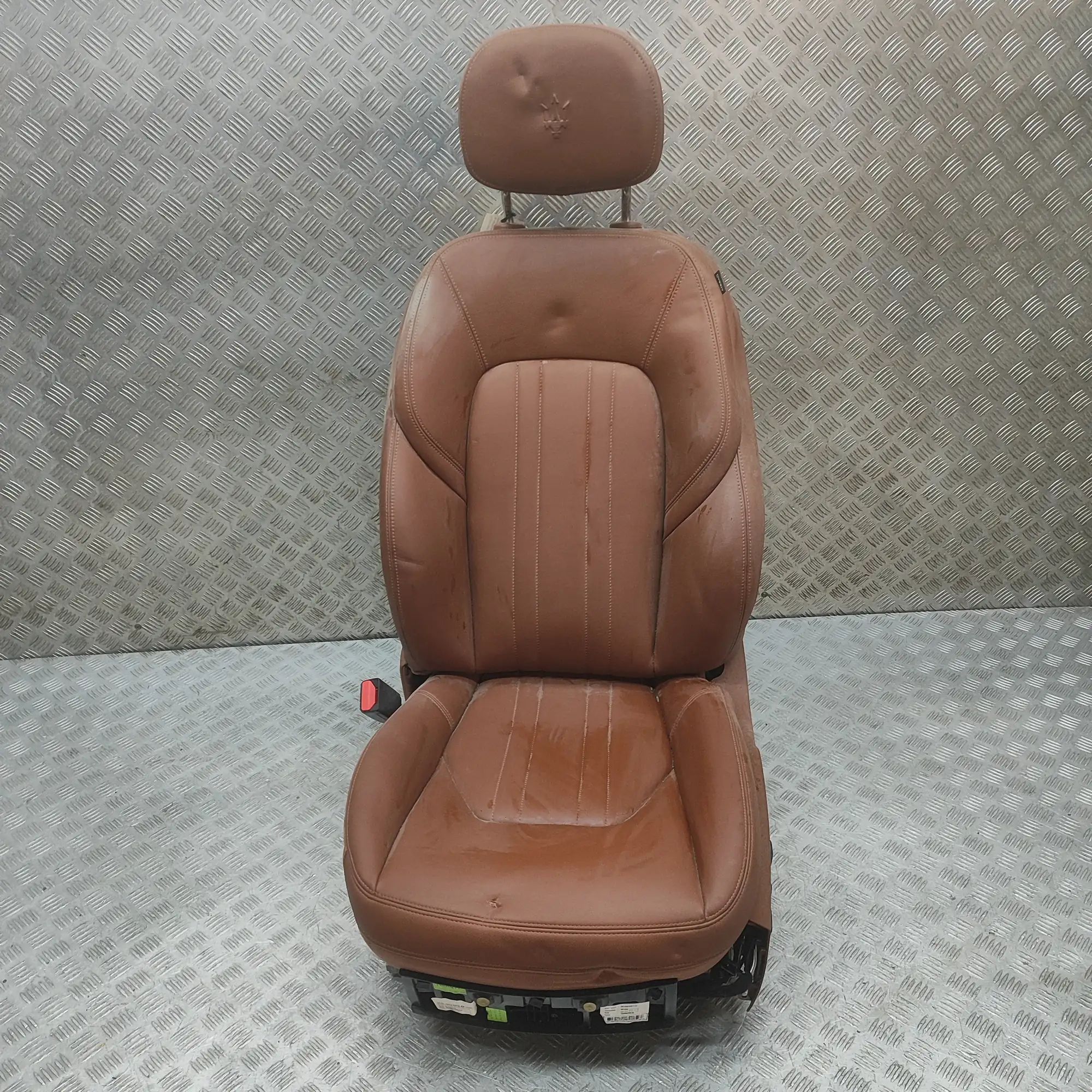 Maserati Ghibli Front Left Seat Front left seat — MASERATI GHIBLI (M157) (2013-...