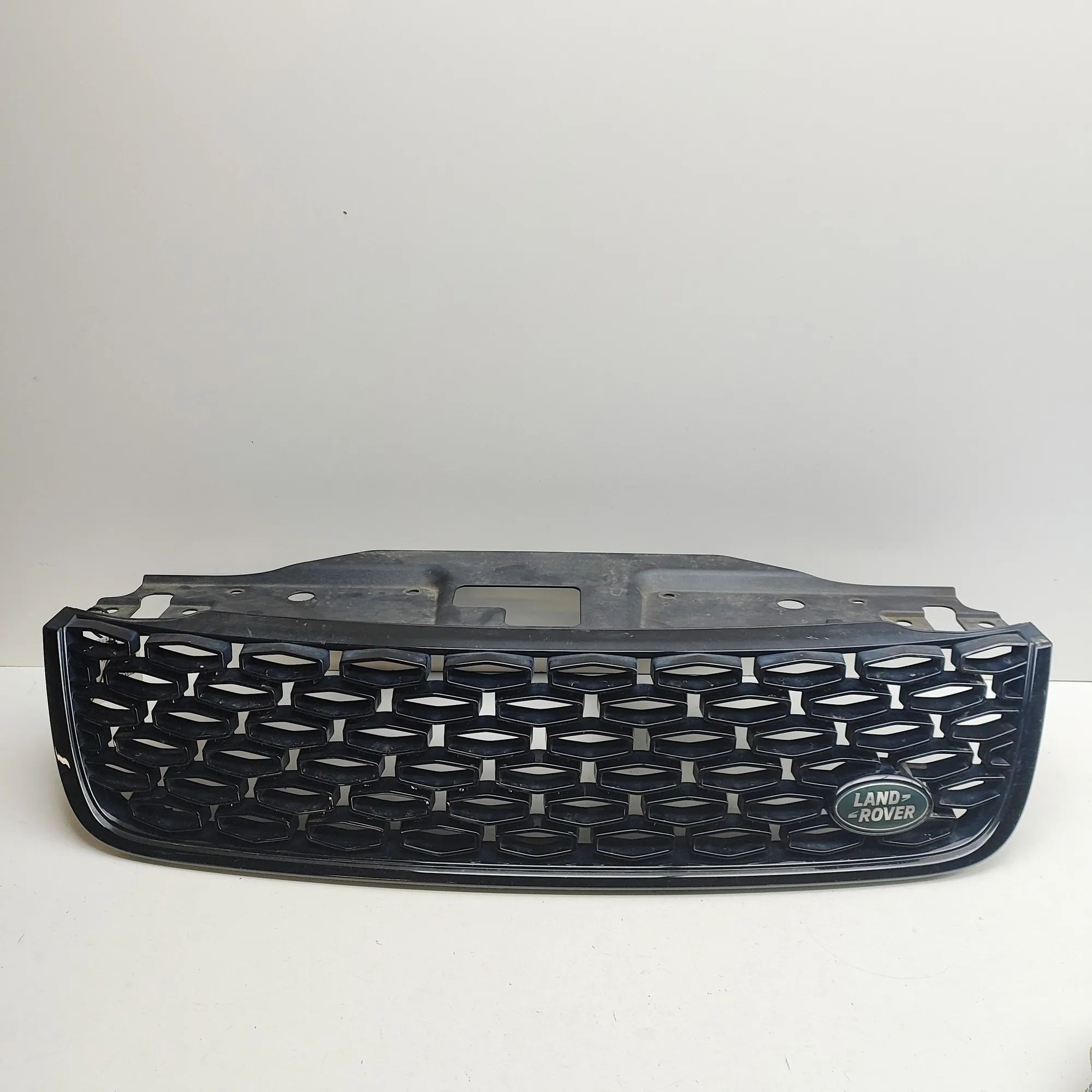 Land Rover Discovery Radiator Grille Radiator grille — LAND ROVER DISCOVERY (V L462)...