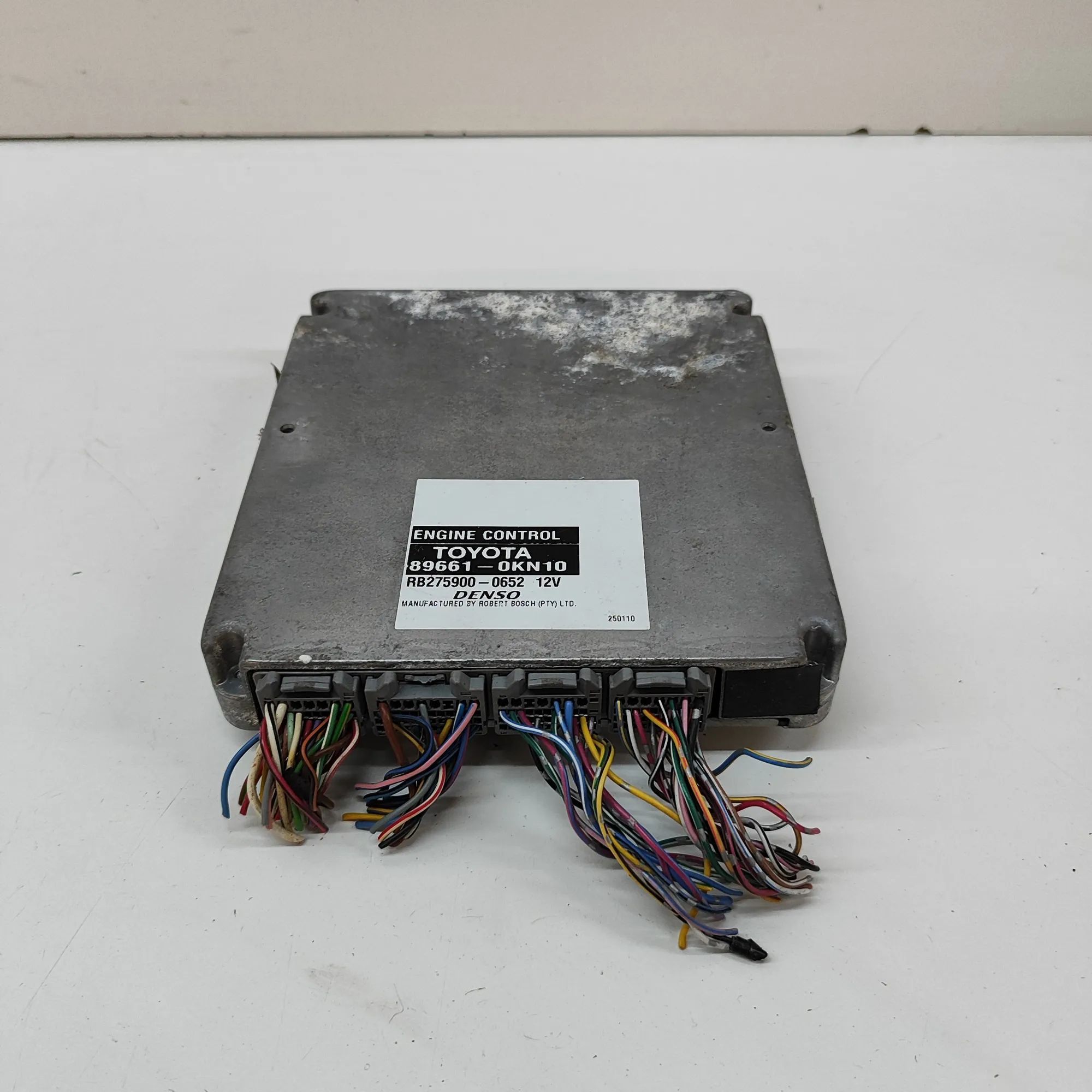 Toyota Hilux Engine Control Unit Engine Control Unit — TOYOTA HILUX (VII Pick-up...