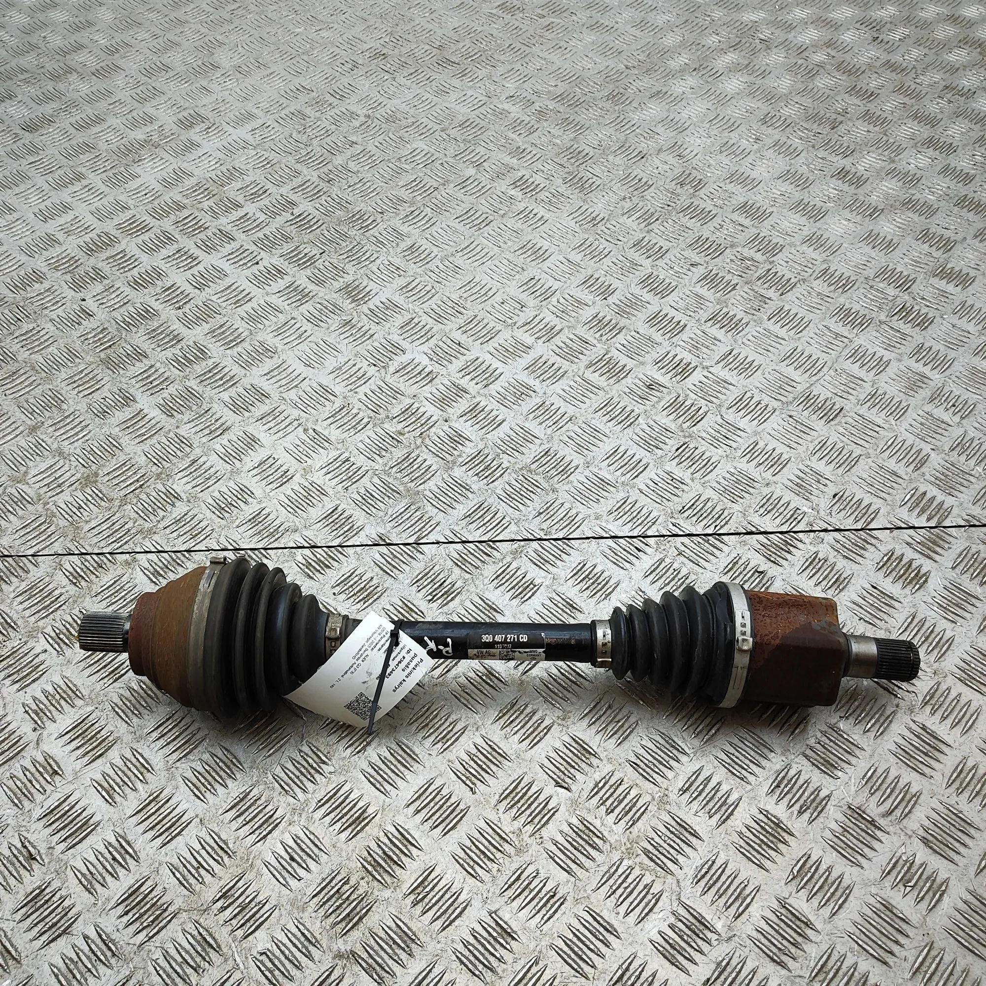 Audi Q3 (F3) Front Left Driveshaft Front Left Driveshaft — AUDI Q3 (F3) (2018-...)...