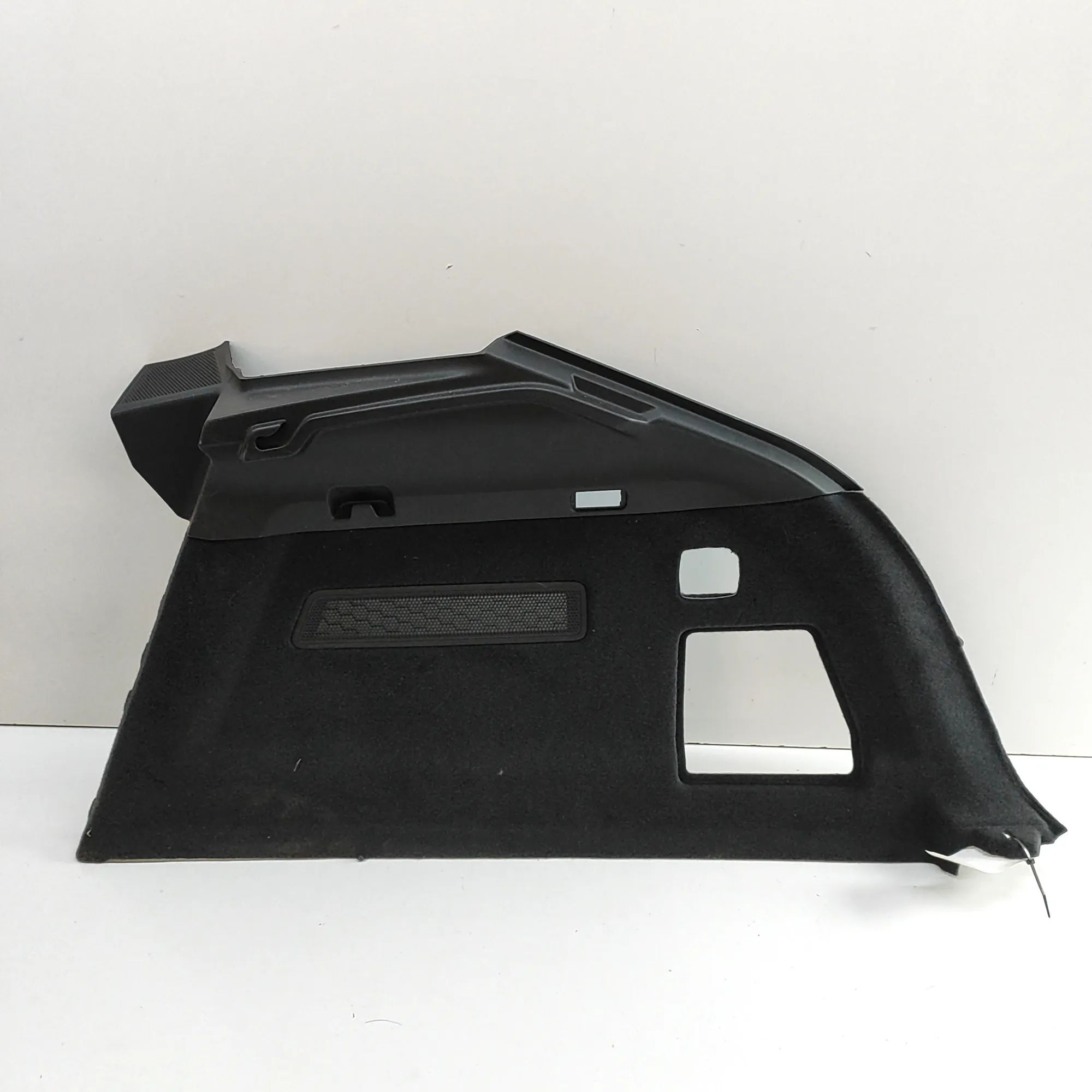 Porsche Cayenne Right Side Trunk Trim Right Side Trunk Trim — PORSCHE CAYENNE (Coupe ...