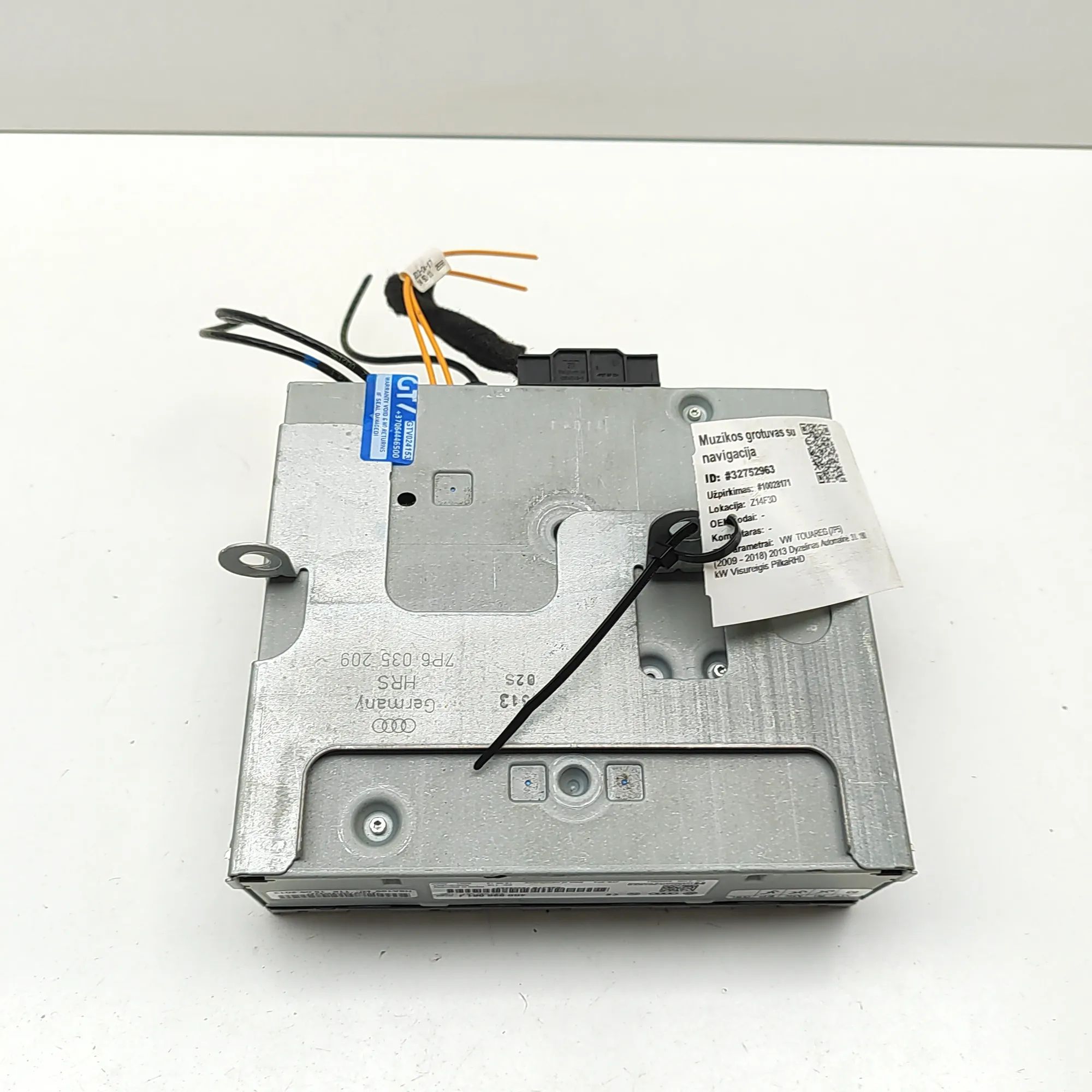 Volkswagen Touareg DAB Tuner Control Unit DAB Tuner Control Unit — VW TOUAREG (7P5) (2009...