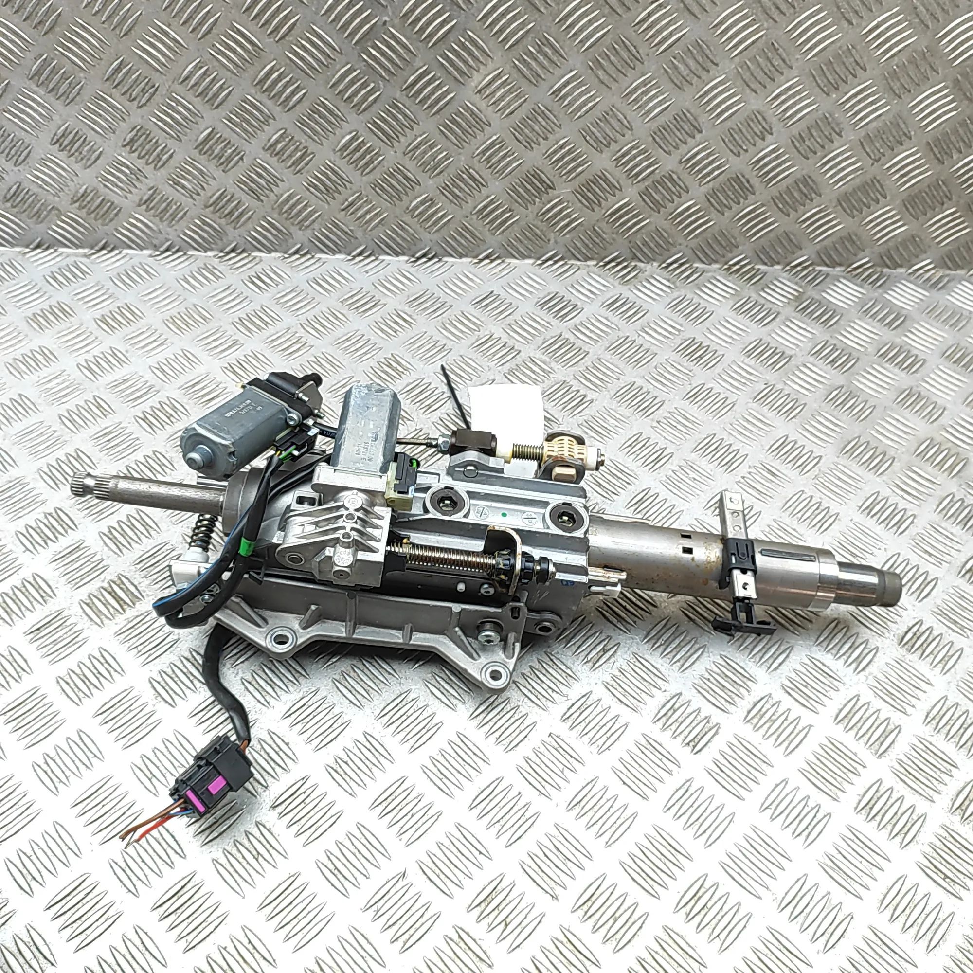 Porsche 911 (991) Steering Column Mechanism Steering Column Mechanism — PORSCHE 911 (991) (...