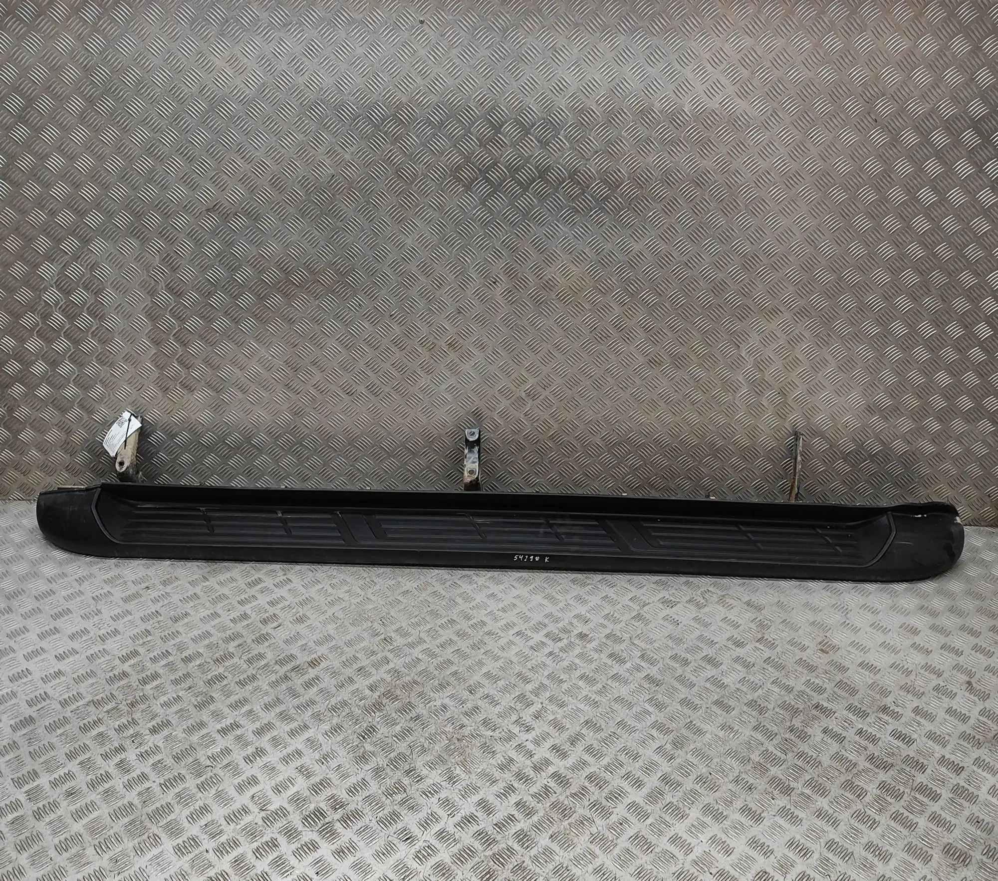 Toyota Hilux Left Side Metalic Sideskirt Cover Left Side Metalic Sideskirt Cover — TOYOTA HILU...