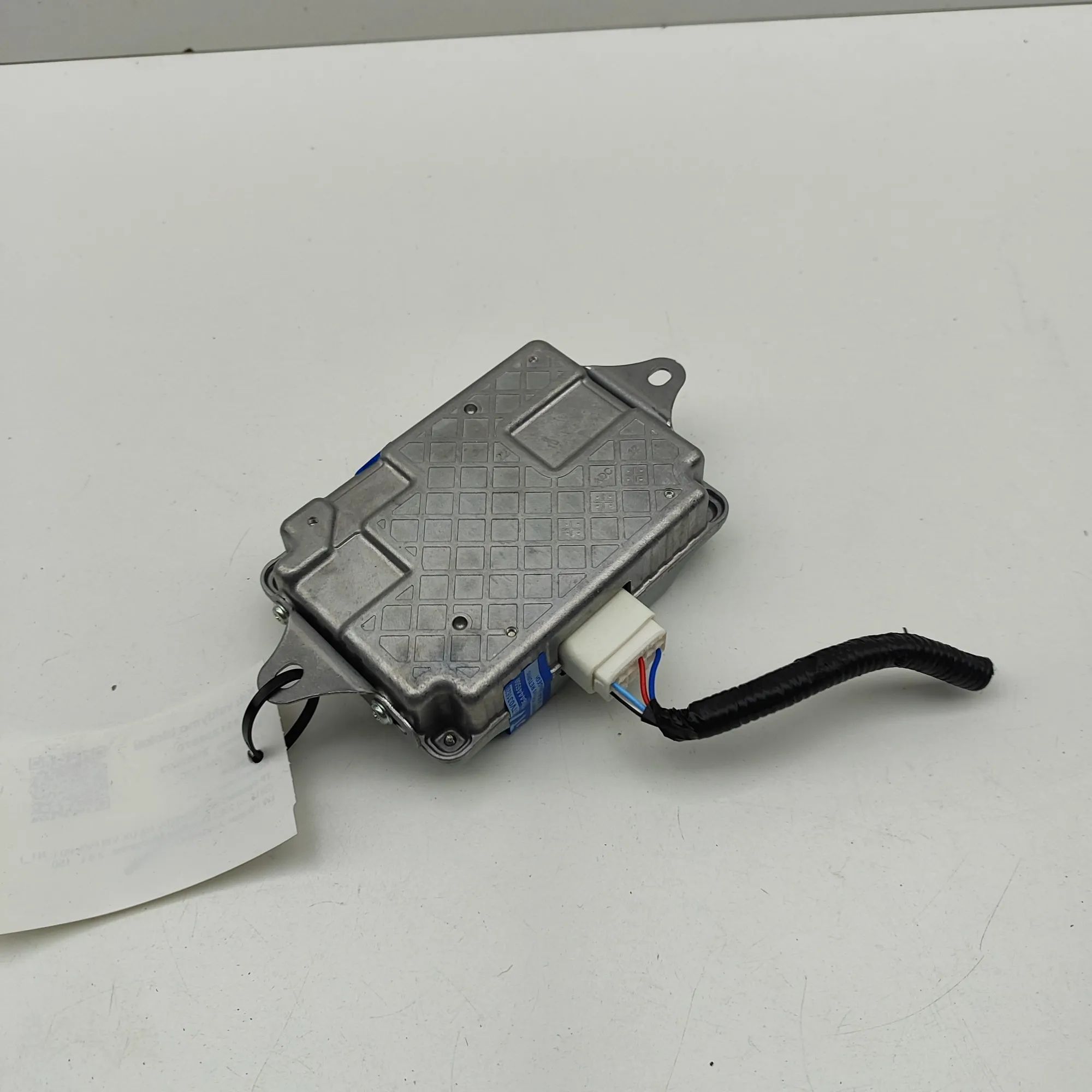 Toyota Hilux Power Distribution Unit Power distribution unit — TOYOTA HILUX (VIII Pi...